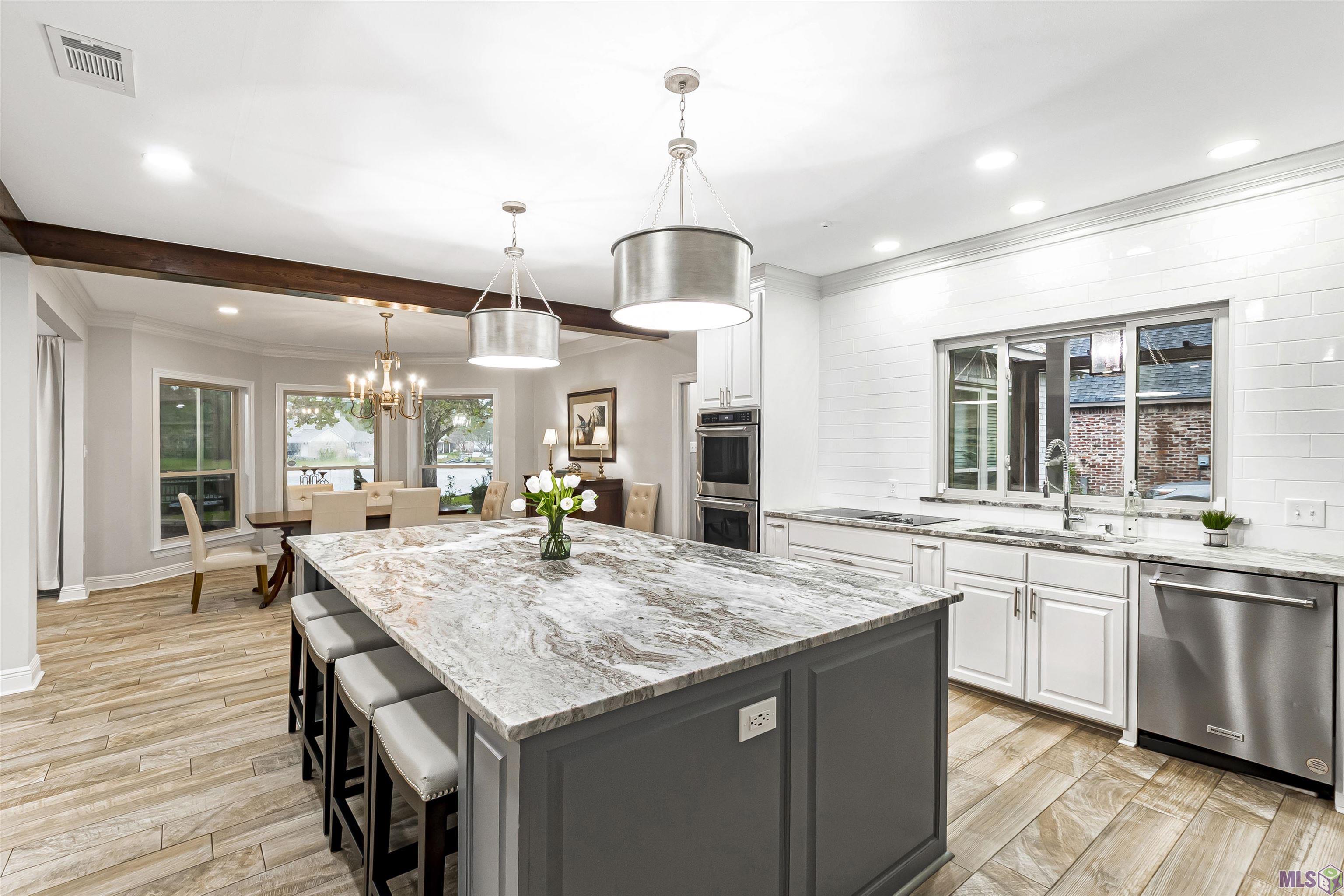 13725 BRIARLAKE AVE, Baton Rouge, LA 70809