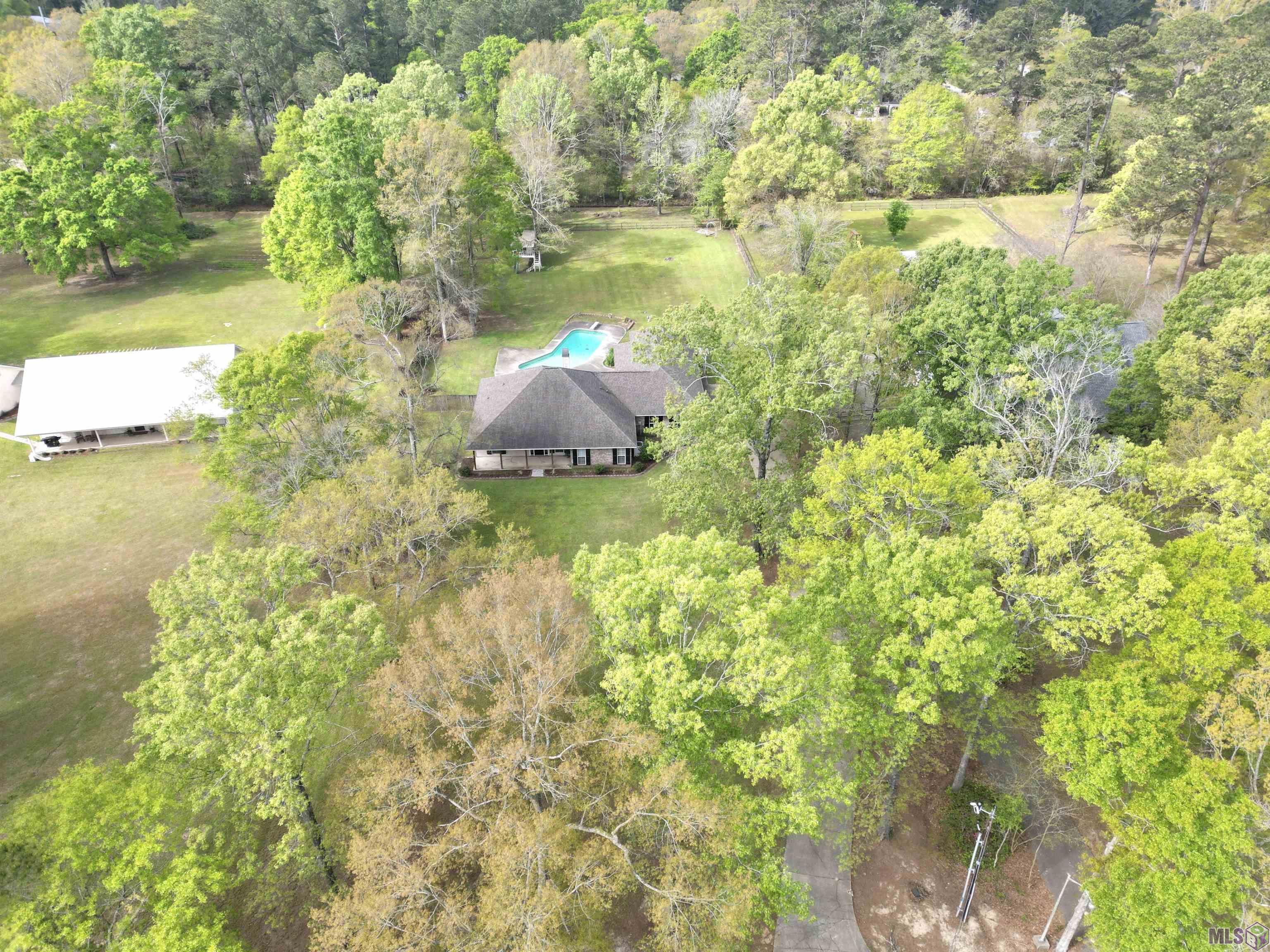 7936 BEN FUGLER RD, Denham Springs, LA 70706