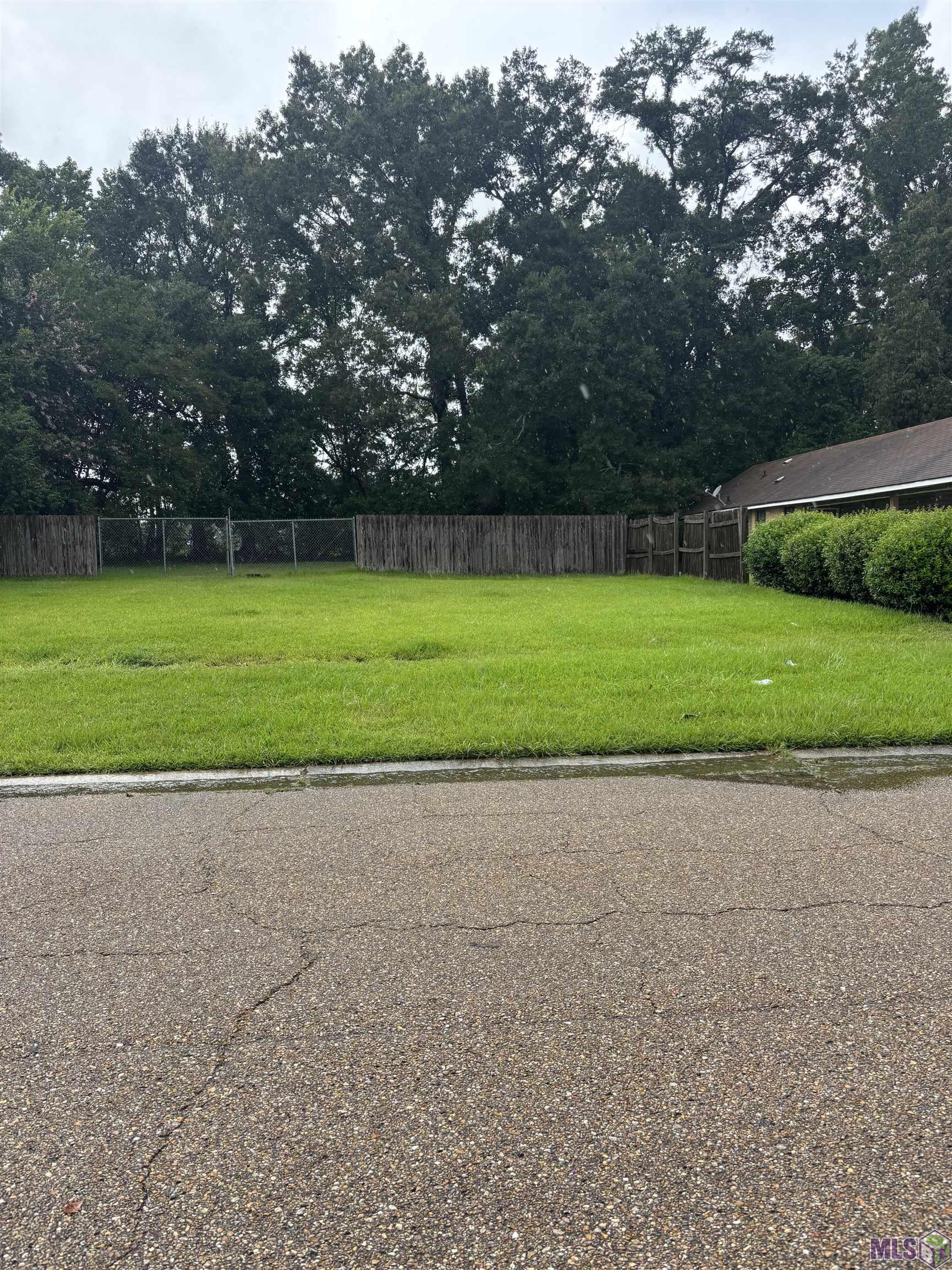 9136 METAIRIE RD, Baton Rouge, LA 70810