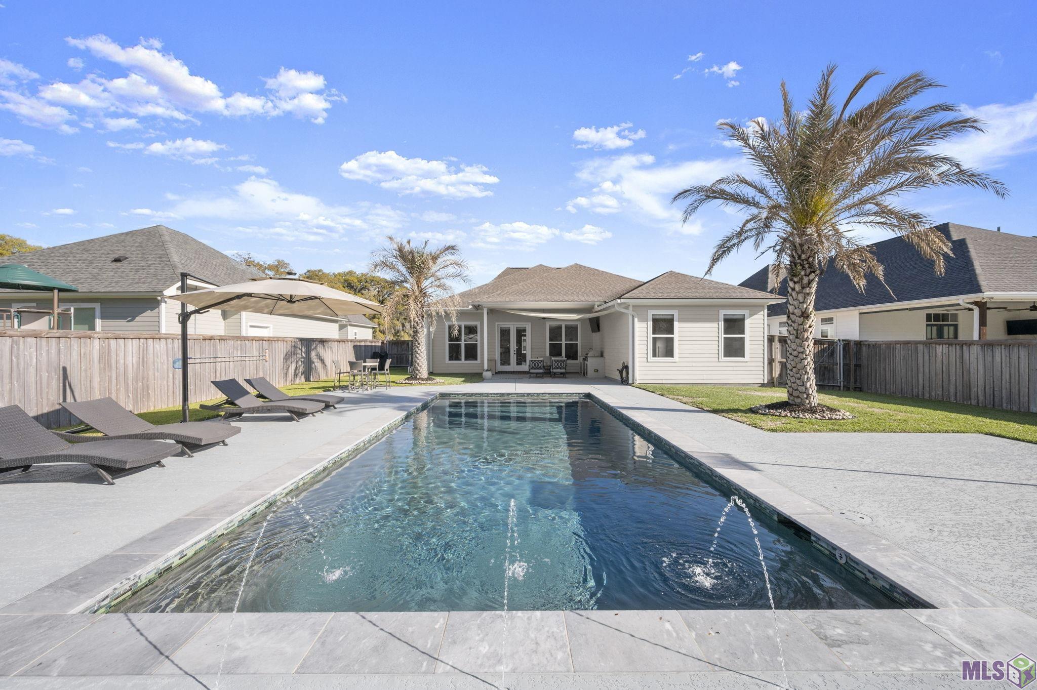 12696 SOLEMN OAKS AVE, Baton Rouge, LA 70818