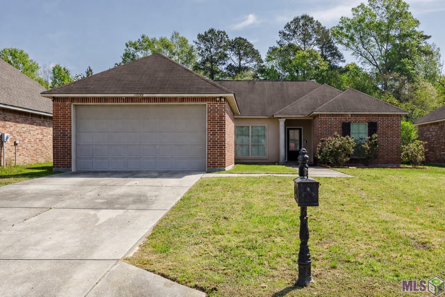 23288 CONIFER DR, Denham Springs, LA 70726