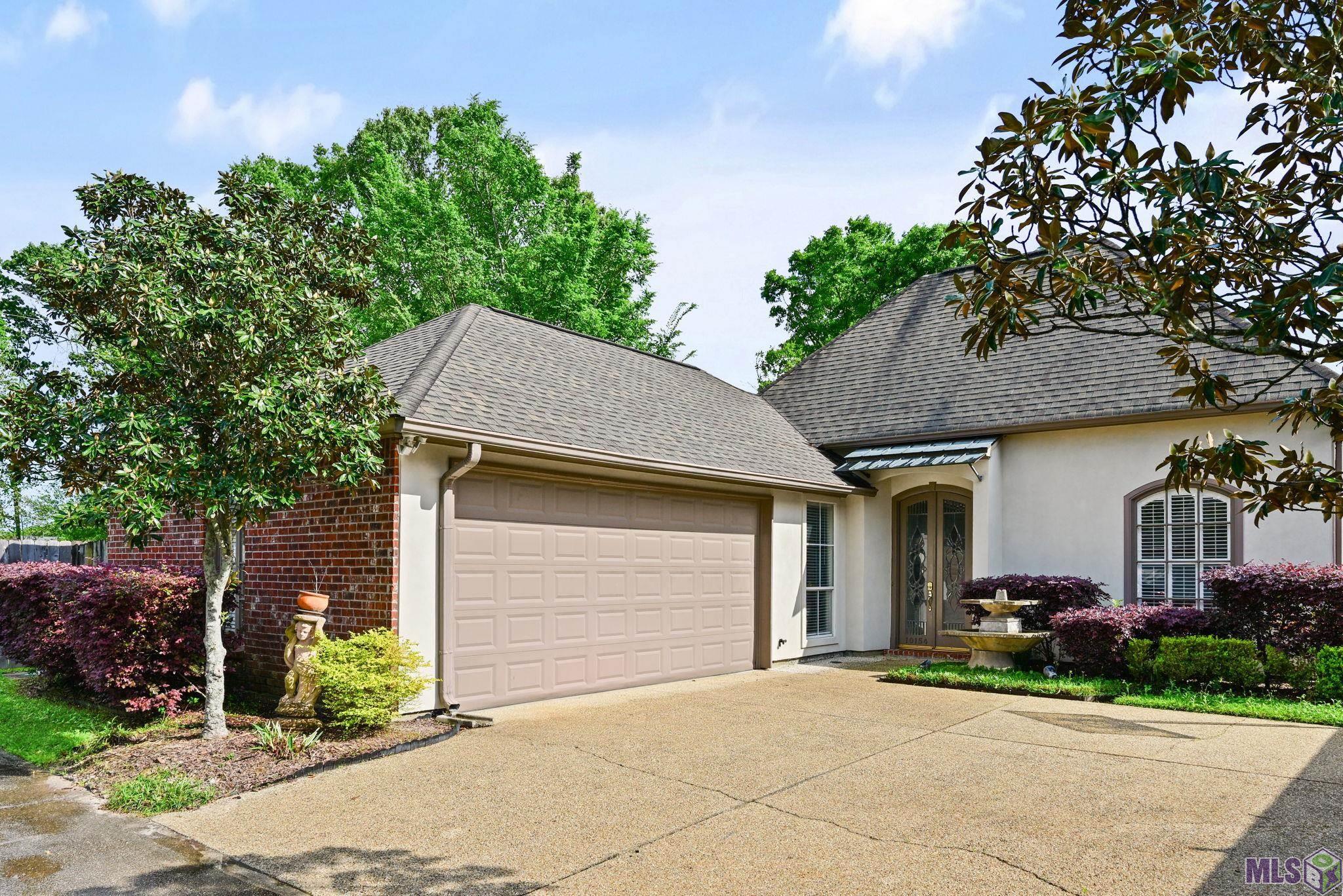 10154 HYDE PARK, Baton Rouge, LA 70816