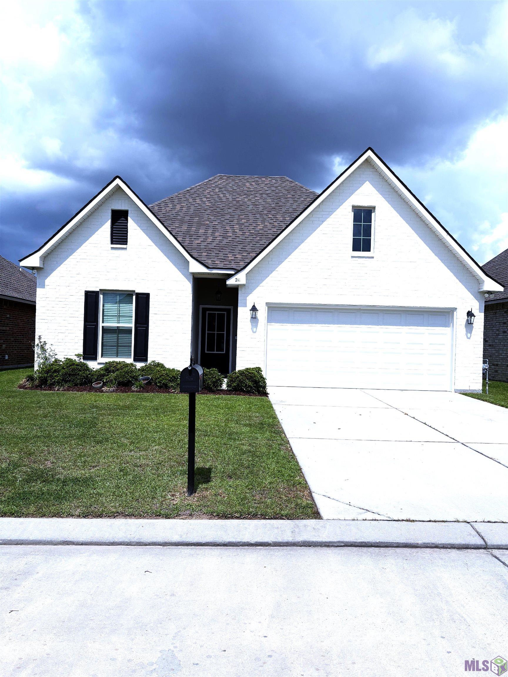 211 Magazine Loop, Thibodaux, LA 70301