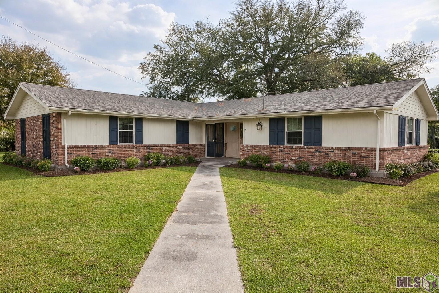 101 CONSTANT DRIVE, Thibodaux, LA 70301