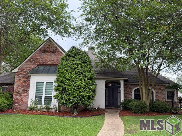 6843 DIANTHUS, Saint George, LA 70817