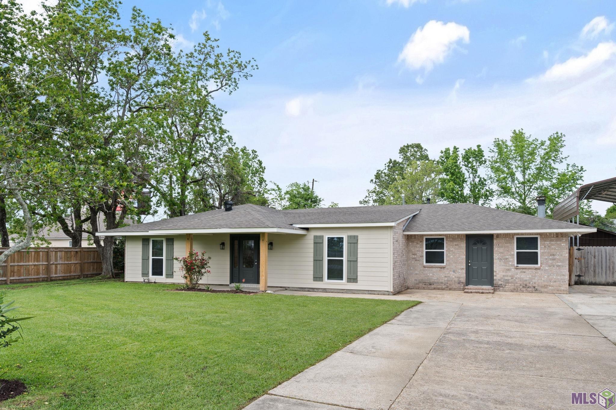 41024 LEE DR, Gonzales, LA 70737