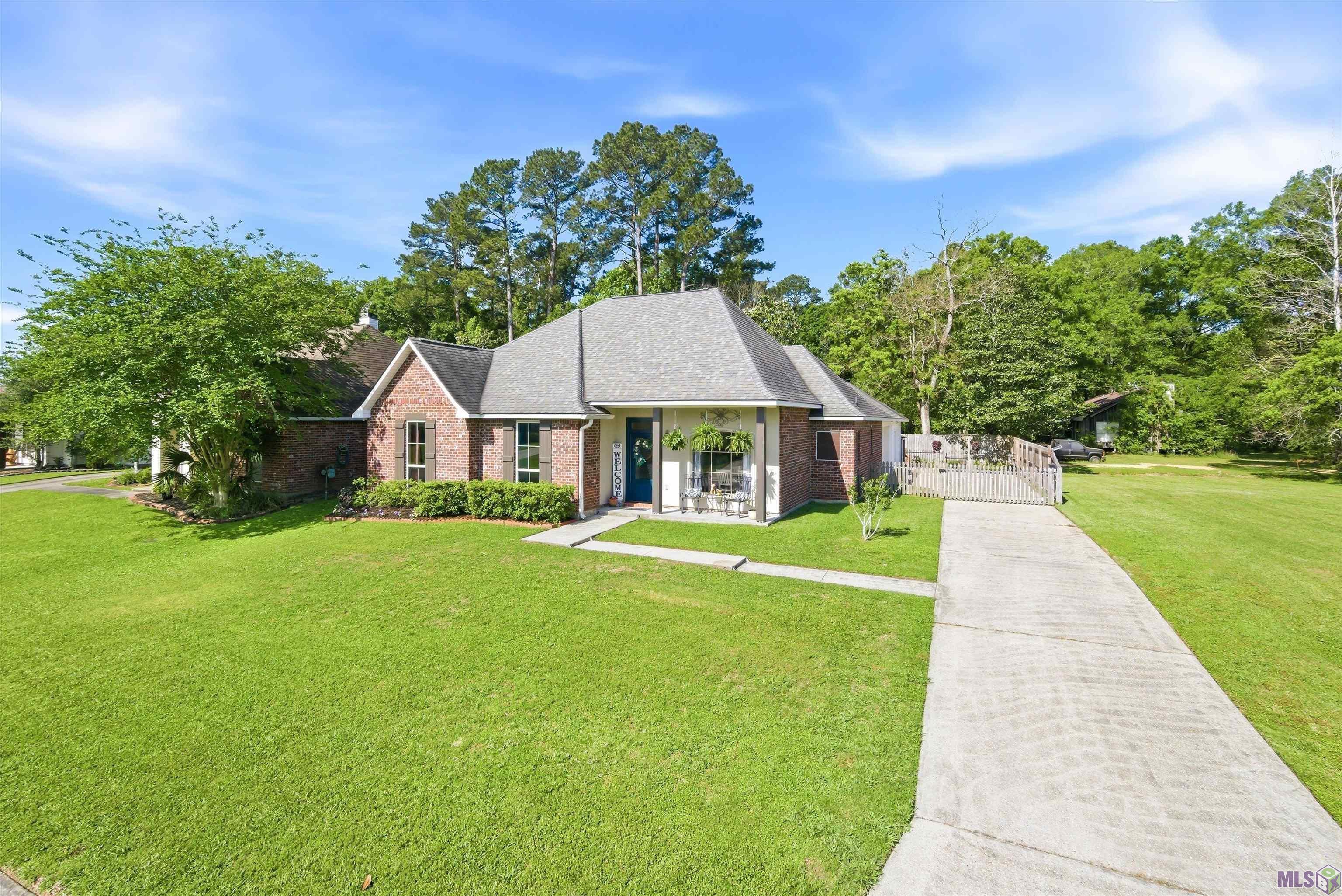 28025 FOXFIRE AVE, Walker, LA 70785