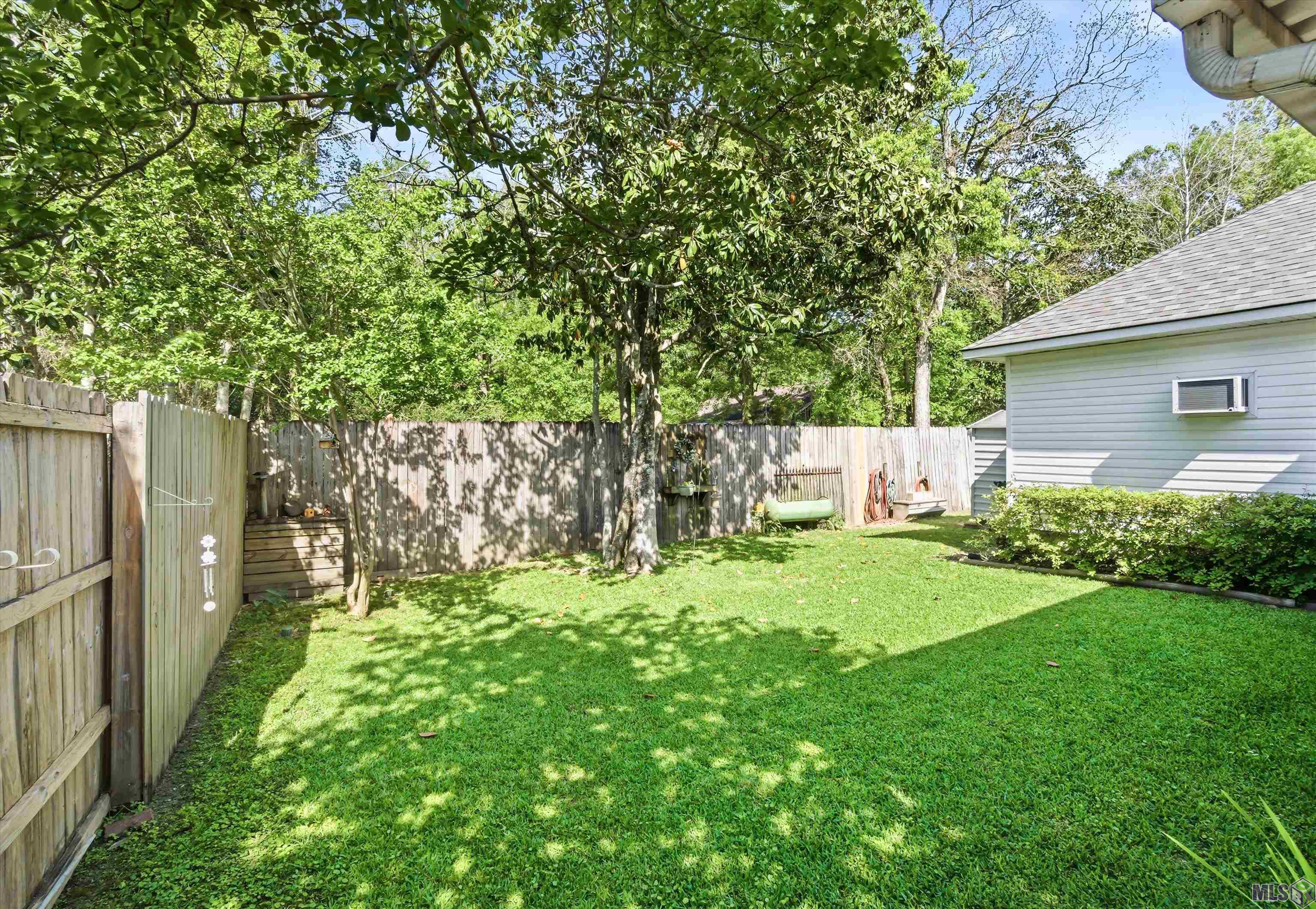 28025 FOXFIRE AVE, Walker, LA 70785