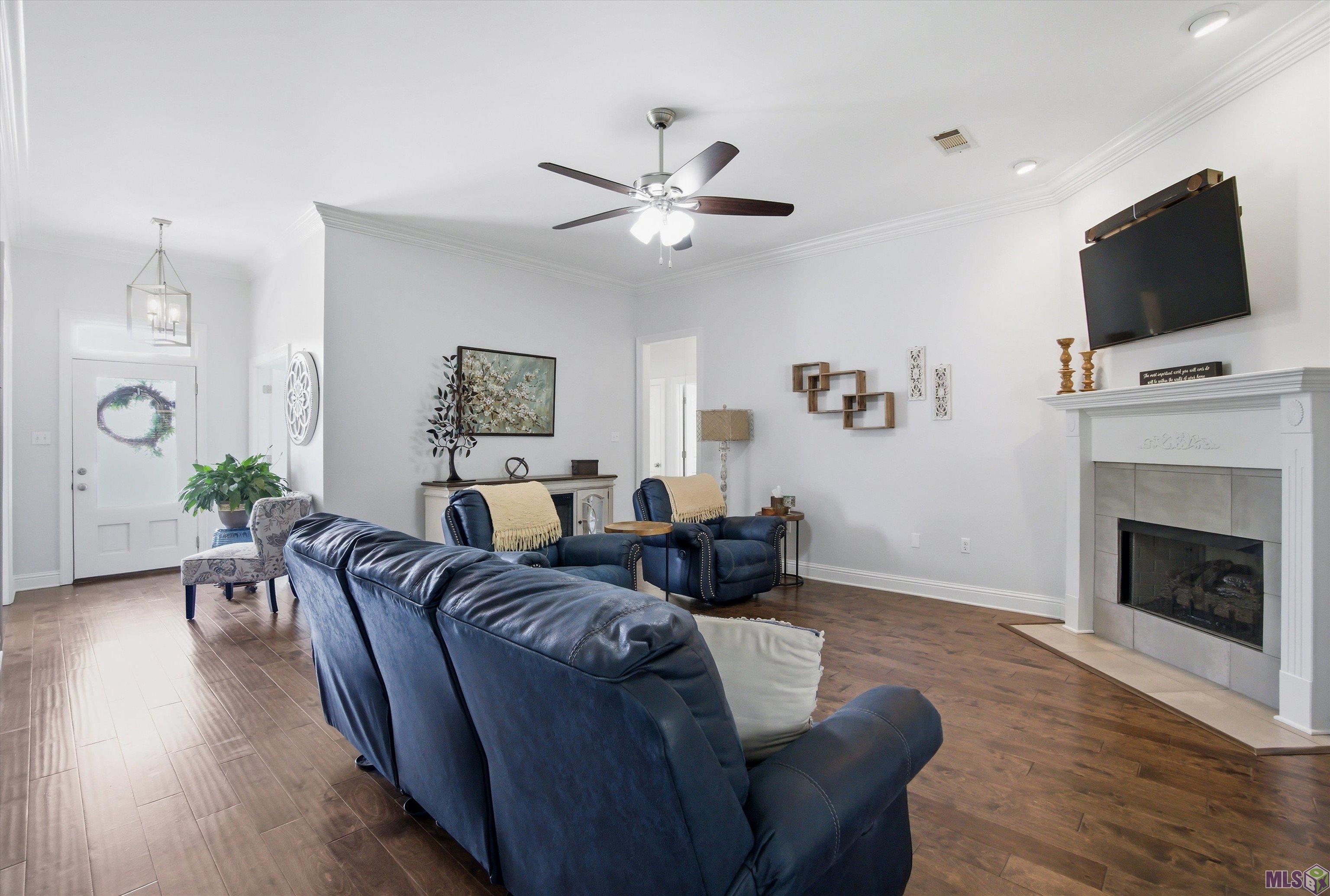 28025 FOXFIRE AVE, Walker, LA 70785