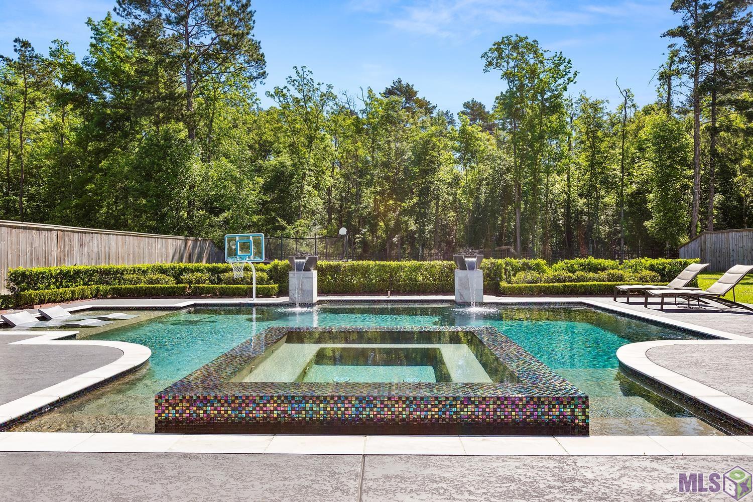 Photo 37