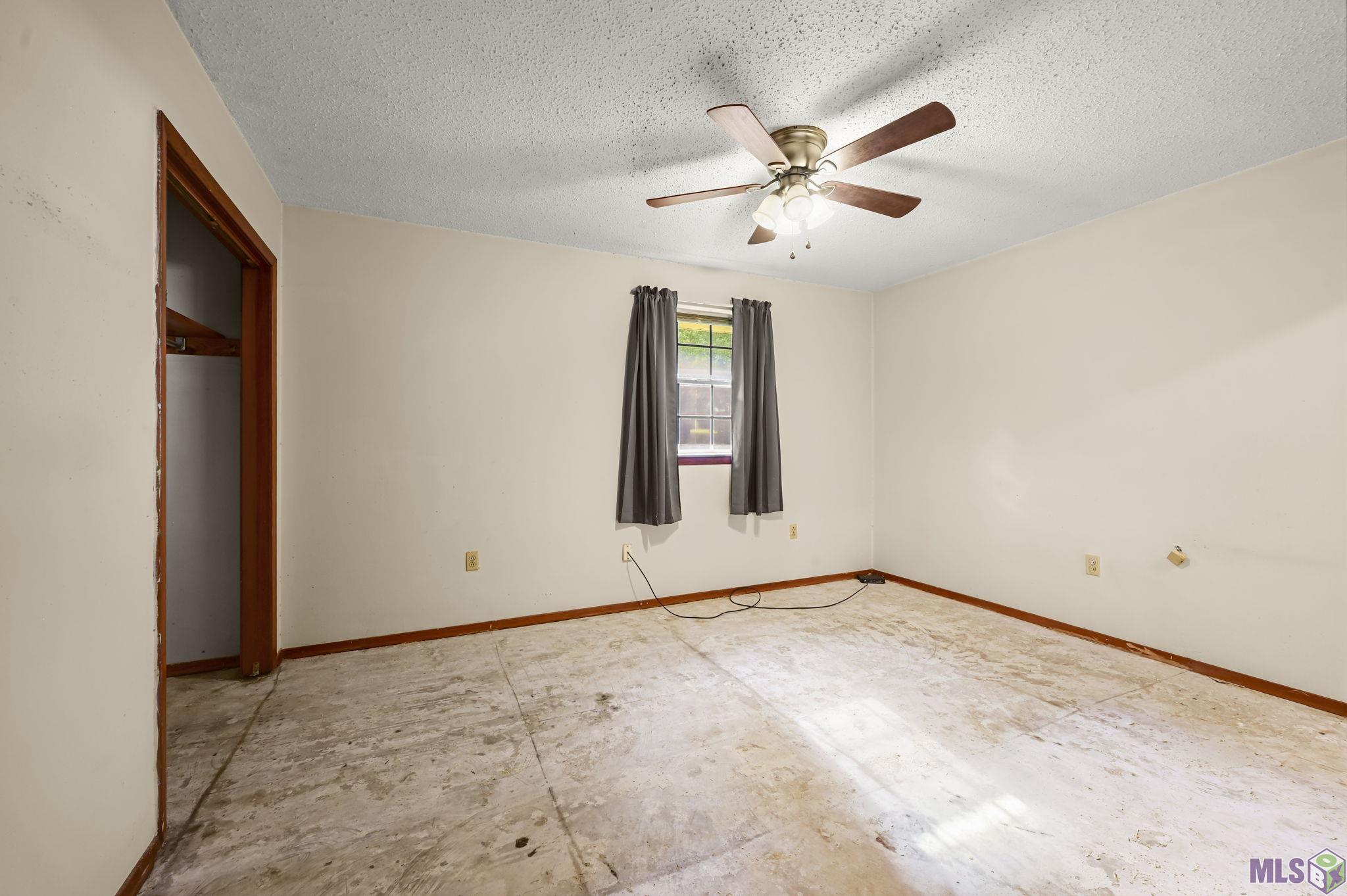 10590 PINE ST, Clinton, LA 70722