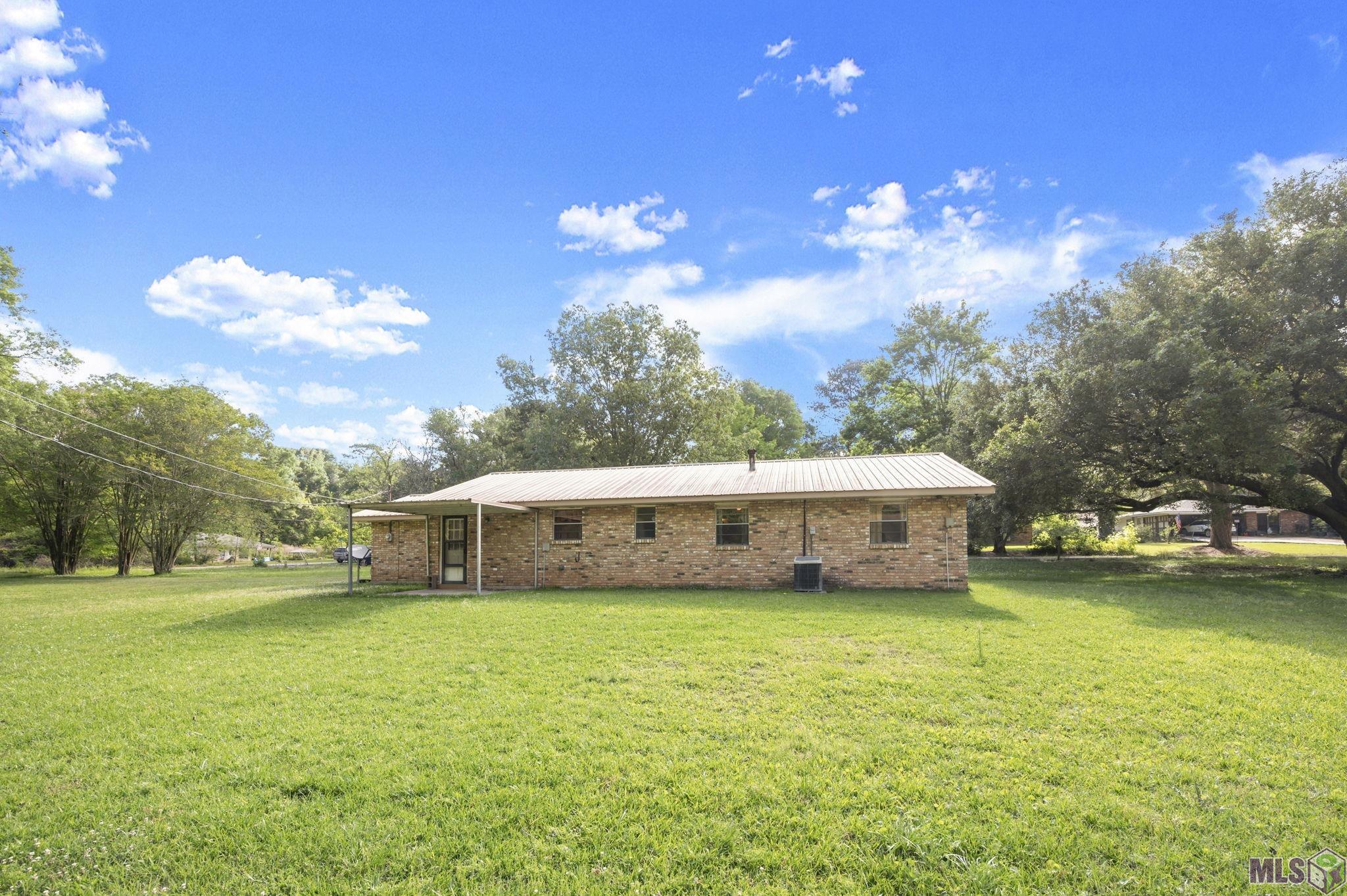 10590 PINE ST, Clinton, LA 70722