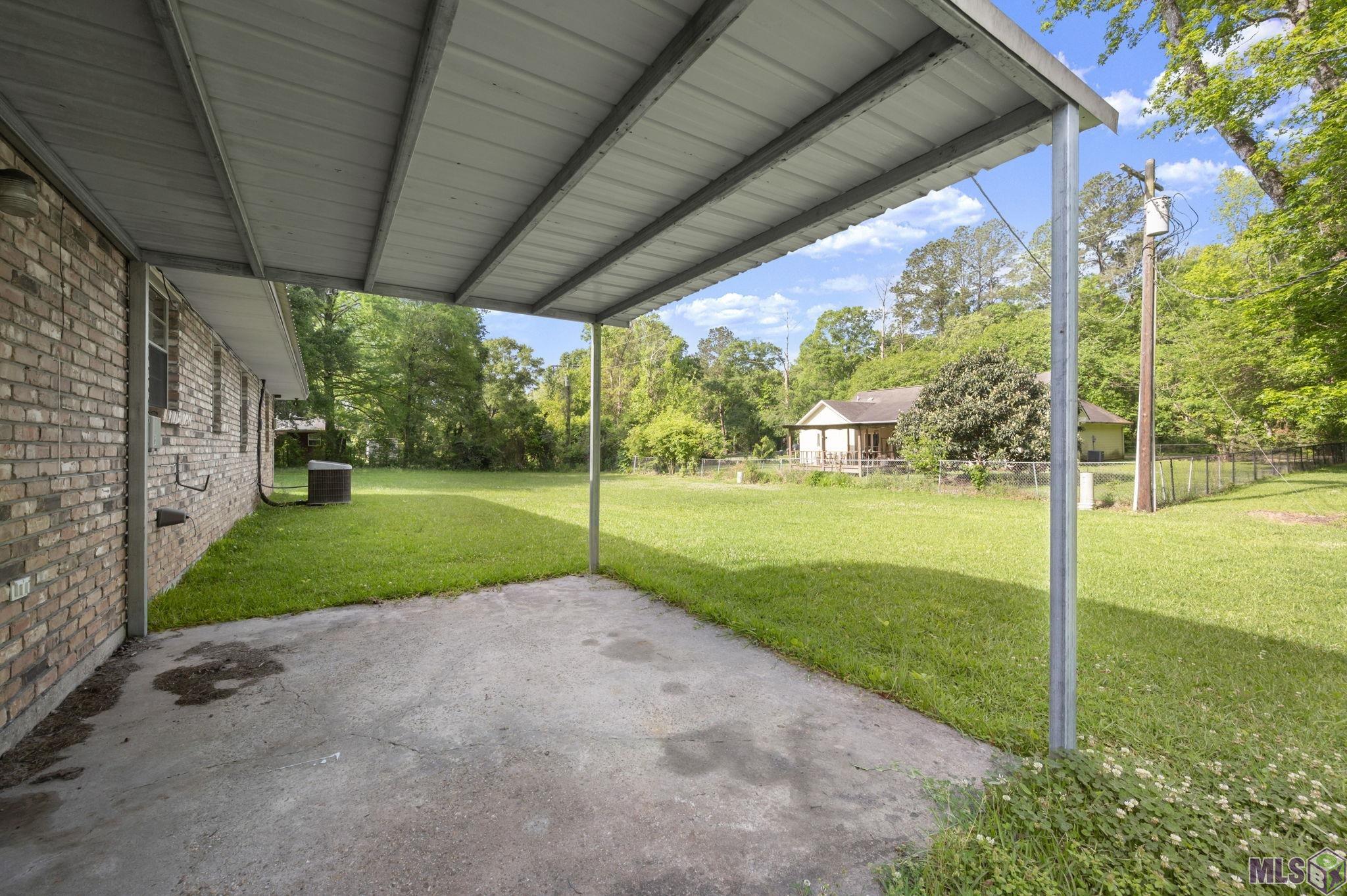 10590 PINE ST, Clinton, LA 70722