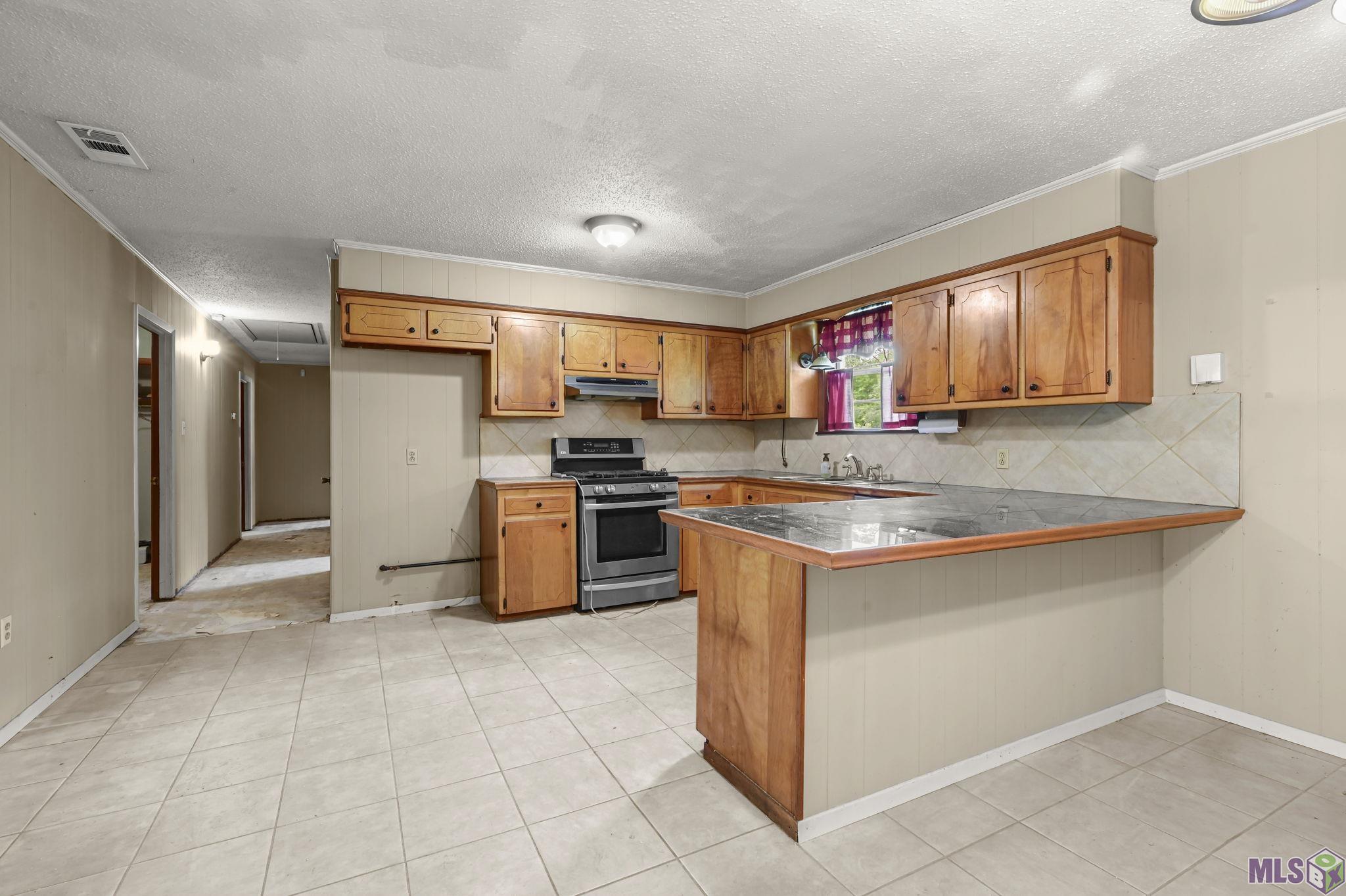 10590 PINE ST, Clinton, LA 70722