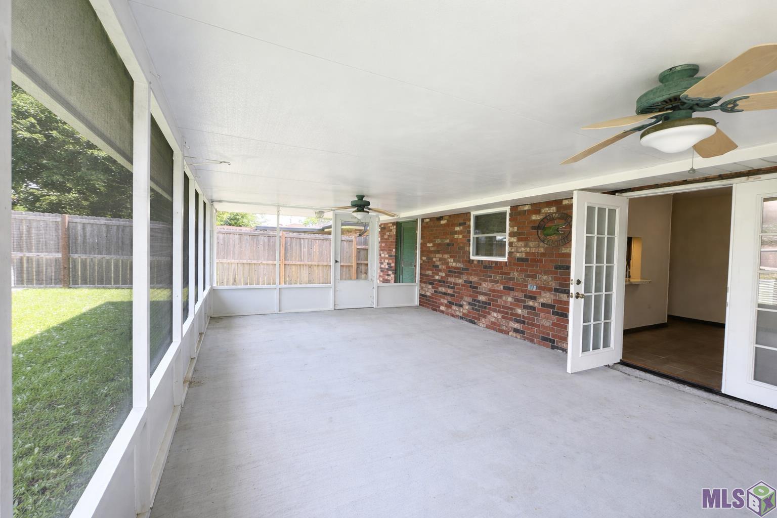 403 CASCADE DR, Houma, LA 70364