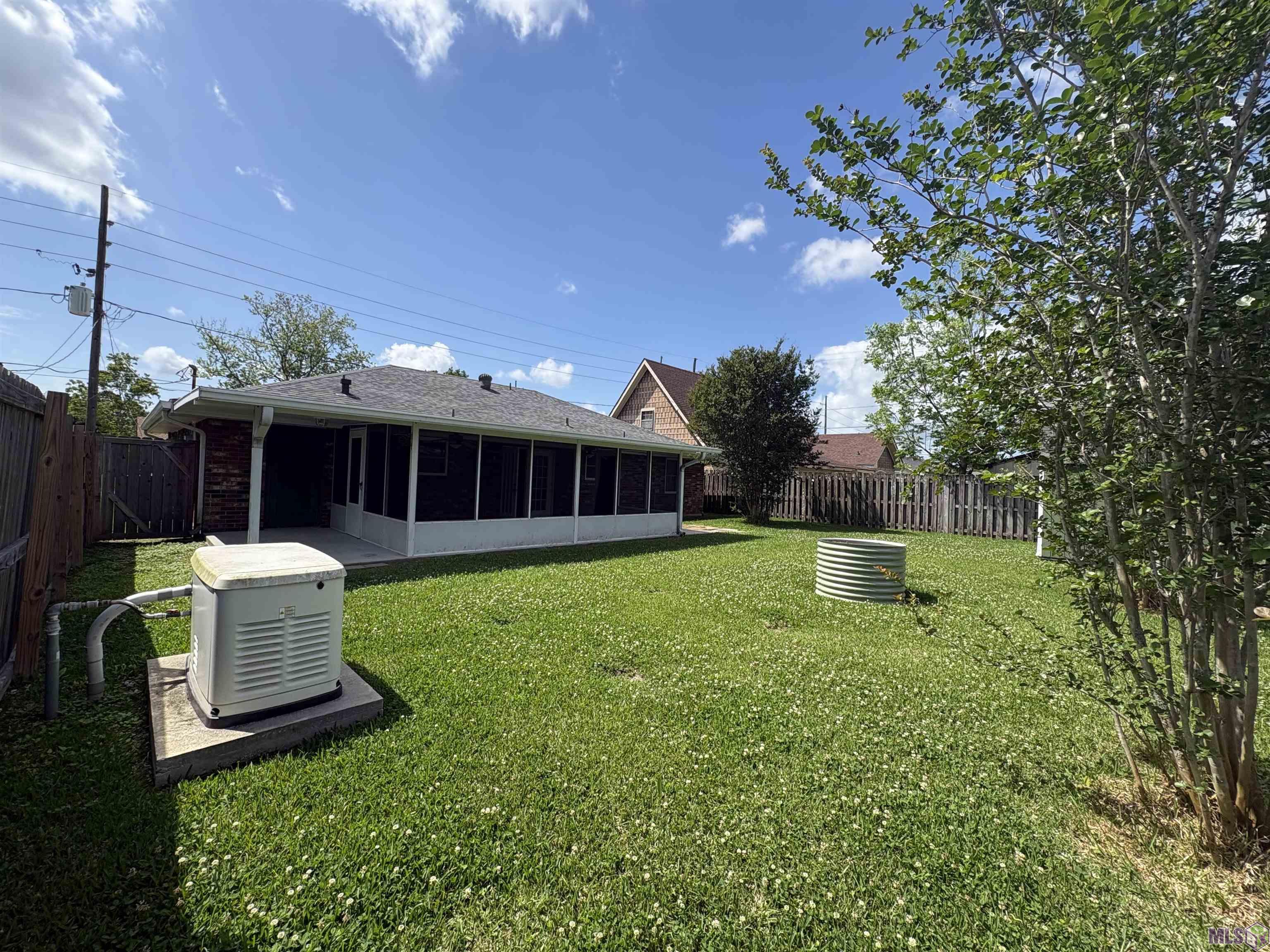 403 CASCADE DR, Houma, LA 70364