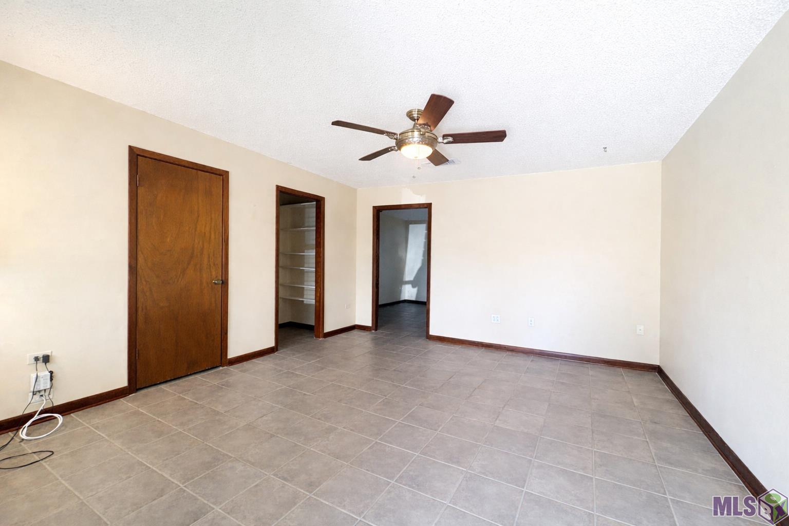 403 CASCADE DR, Houma, LA 70364