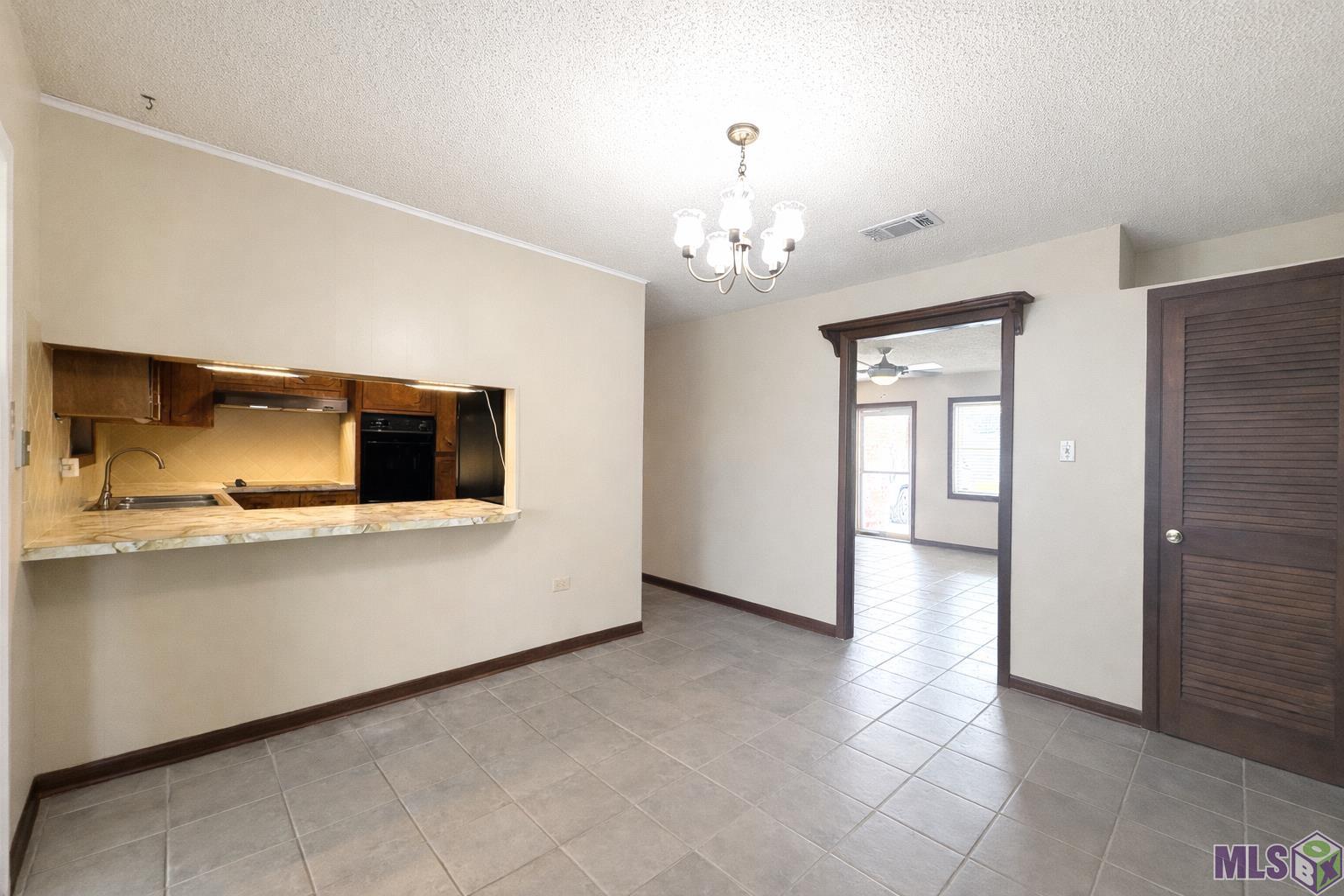 403 CASCADE DR, Houma, LA 70364