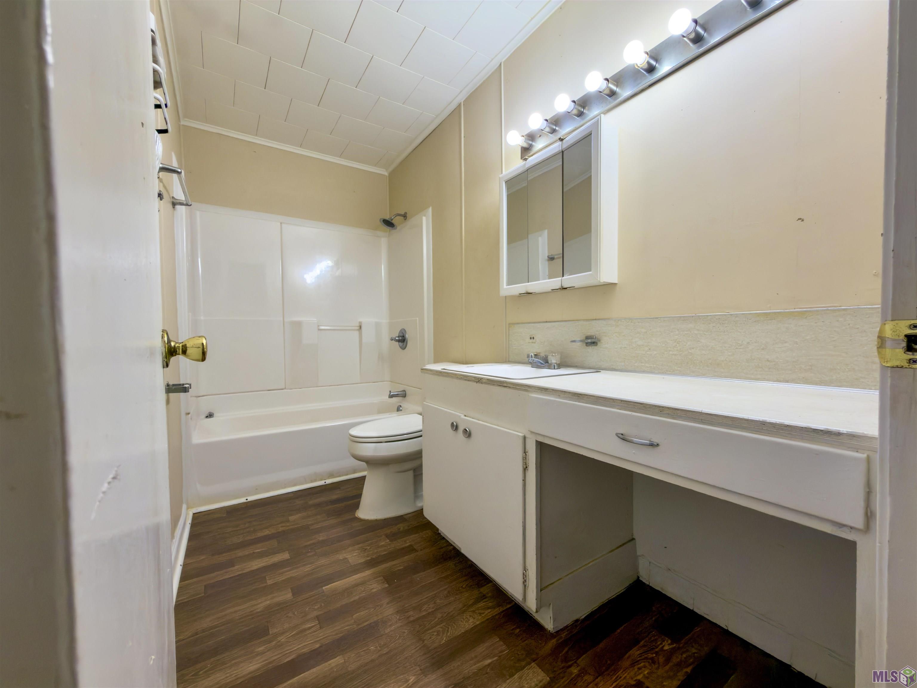 Photo 7