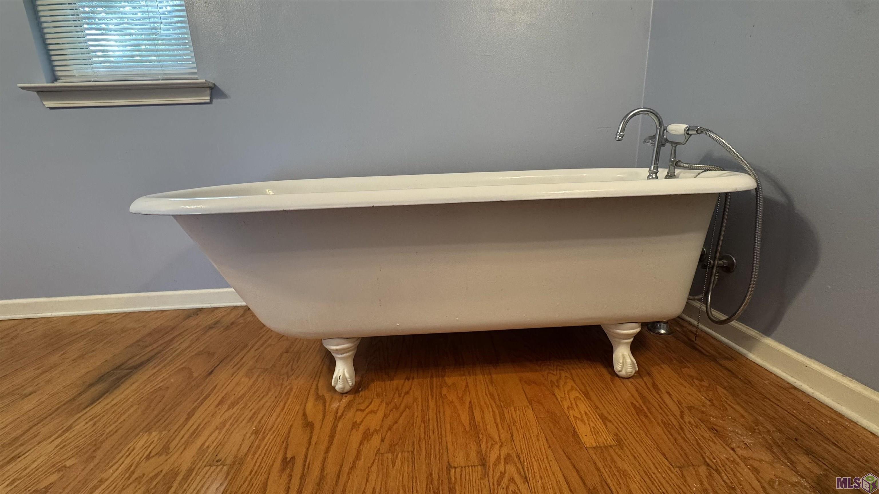 Photo 18