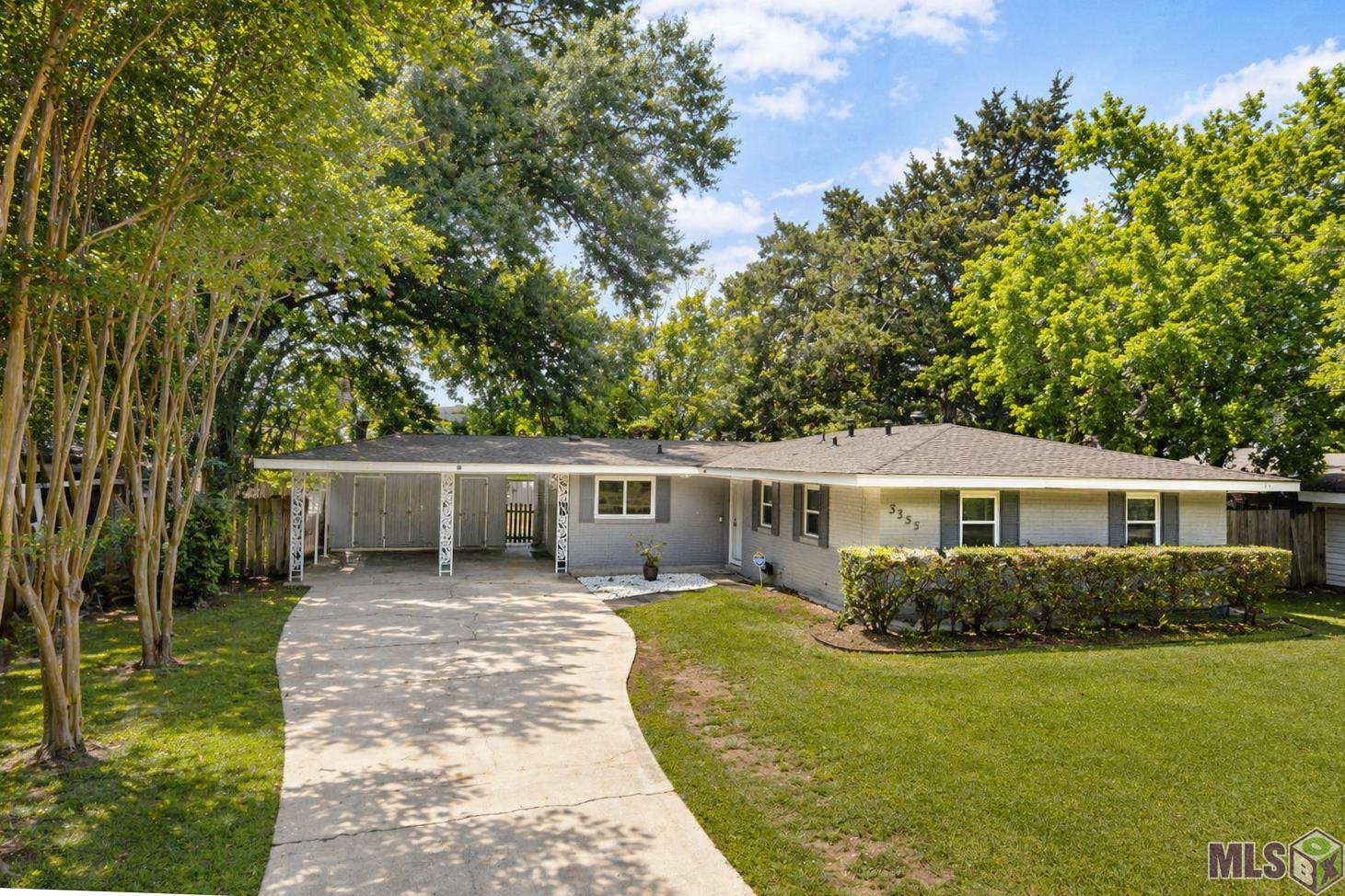 3235 OAKCREST DR, Baton Rouge, LA 70814