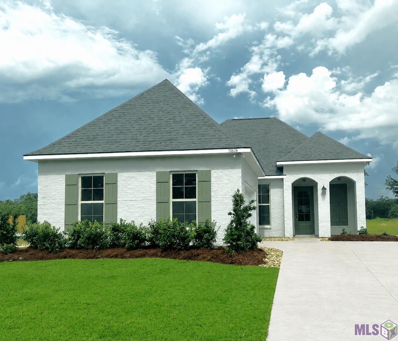 10626 DERIC AVE, Denham Springs, LA 70726