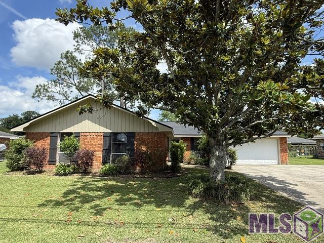 411 LEE DR, Thibodaux, LA 70301