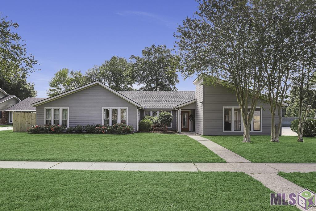 5627 BAYRIDGE DR, Baton Rouge, LA 70817