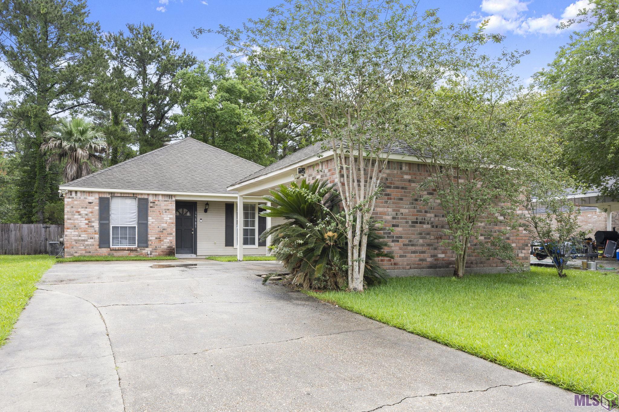 17385 DEER LAKE AVE, Baton Rouge, LA 70816