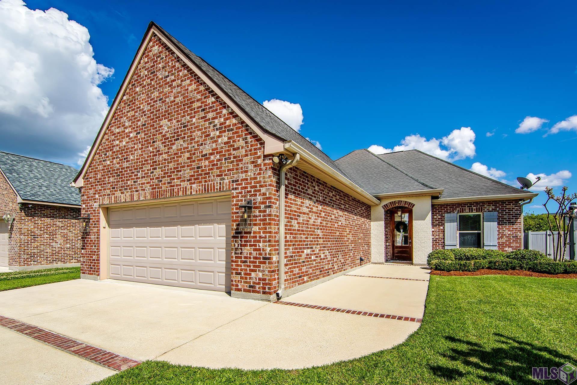 204 ABBY LAKE DRIVE, Thibodaux, LA 70301