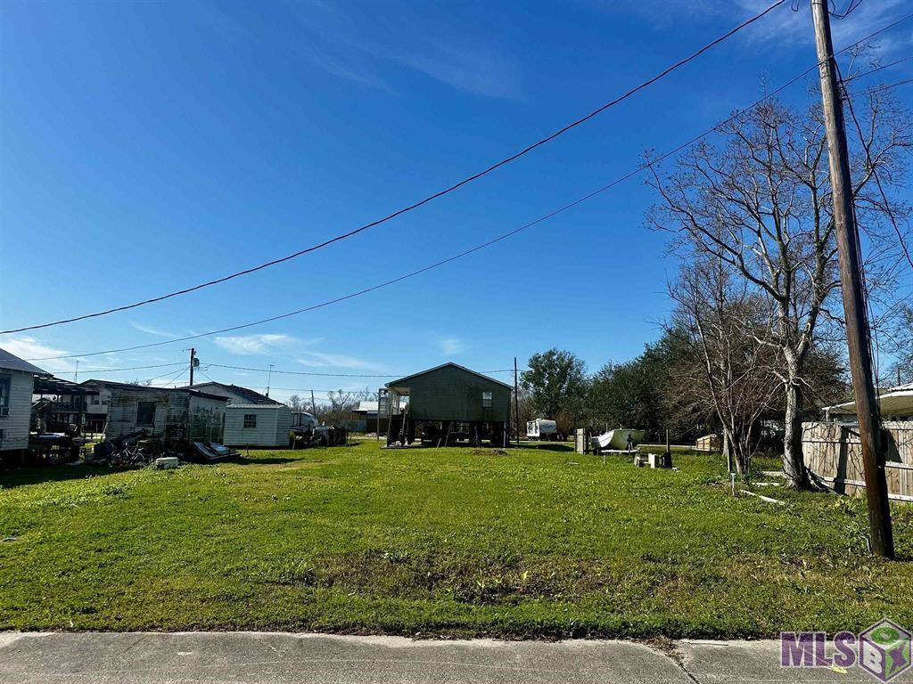 203 CHAUVIN ST, Chauvin, LA 70344