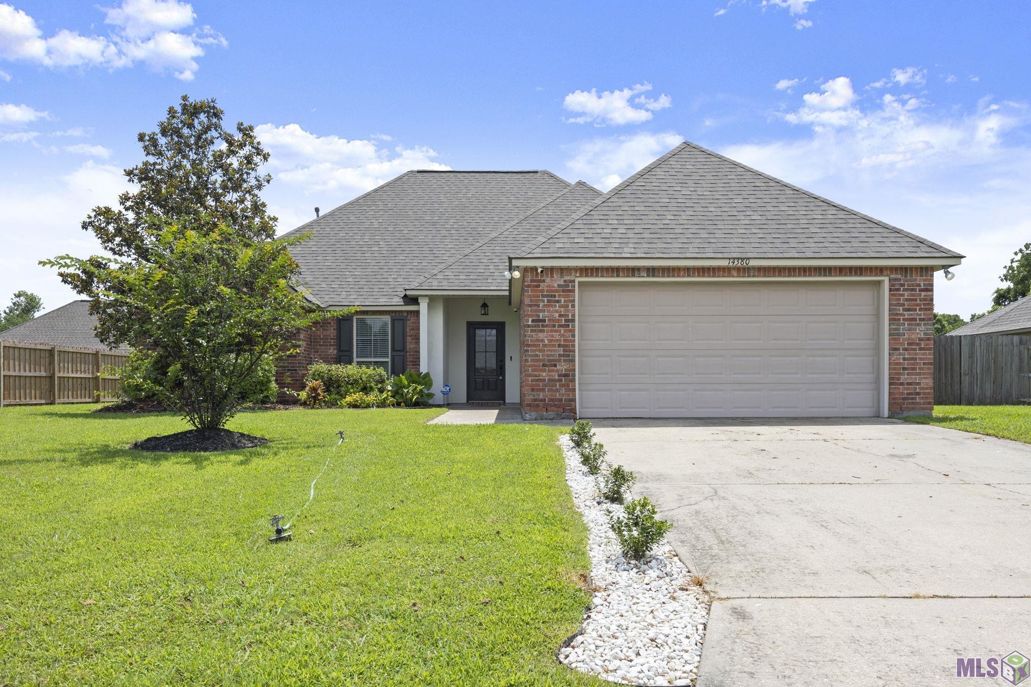 14380 SUMMERSET DR, Gonzales, LA 70737