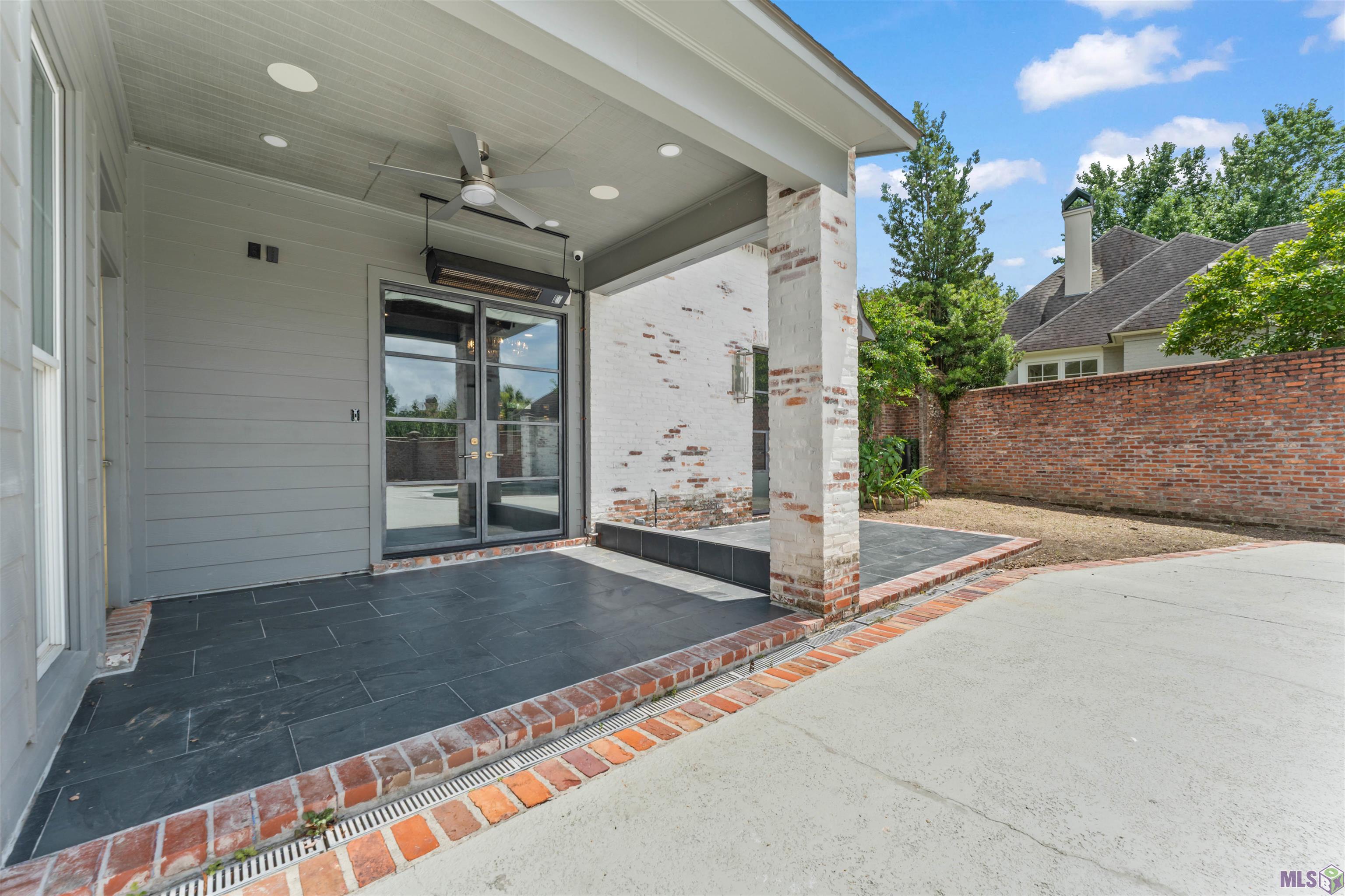 Photo 55