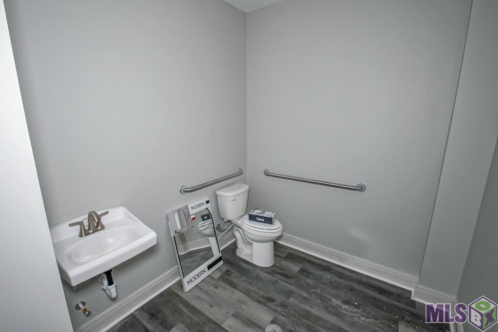 Photo 27