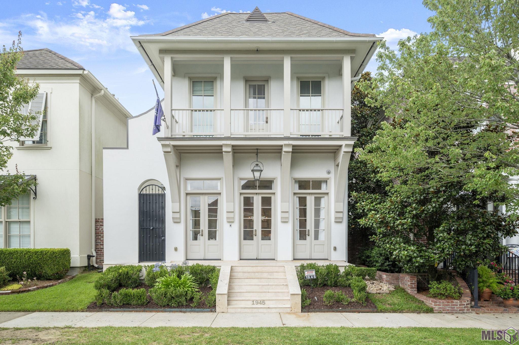 1945 ALBIZIA CT, Baton Rouge, LA 70808