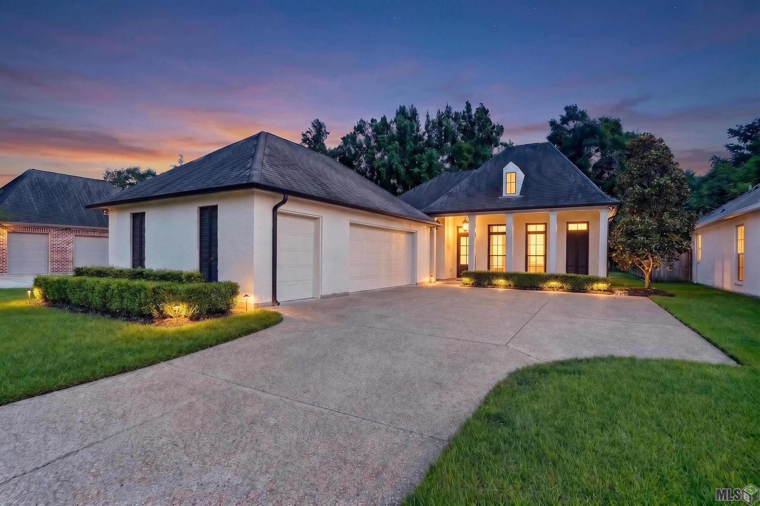 37349 WHISPERING HOLLOW AVE, Prairieville, LA 70754