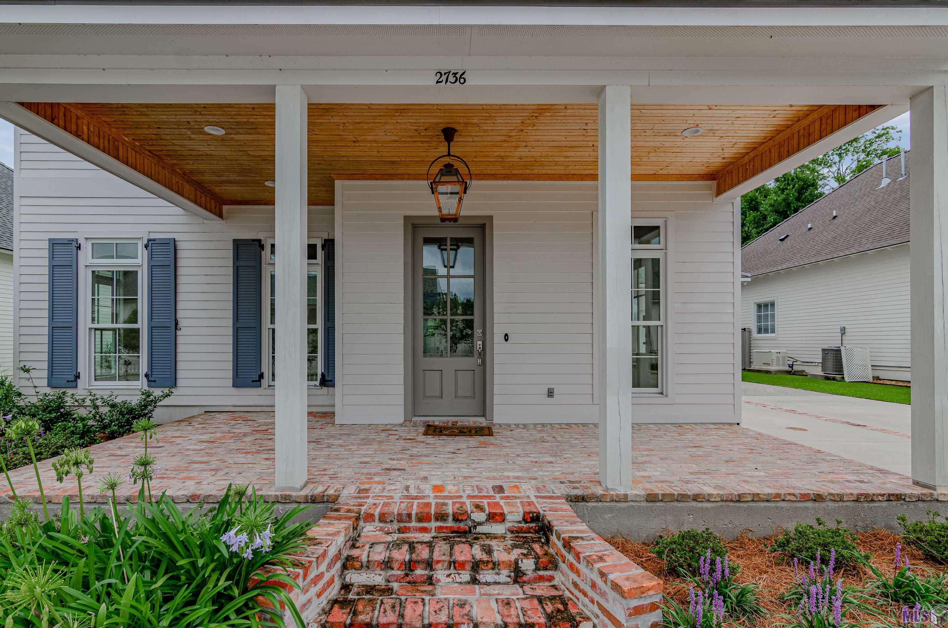 2736 POINTE-MARIE DR, Baton Rouge, LA 70820