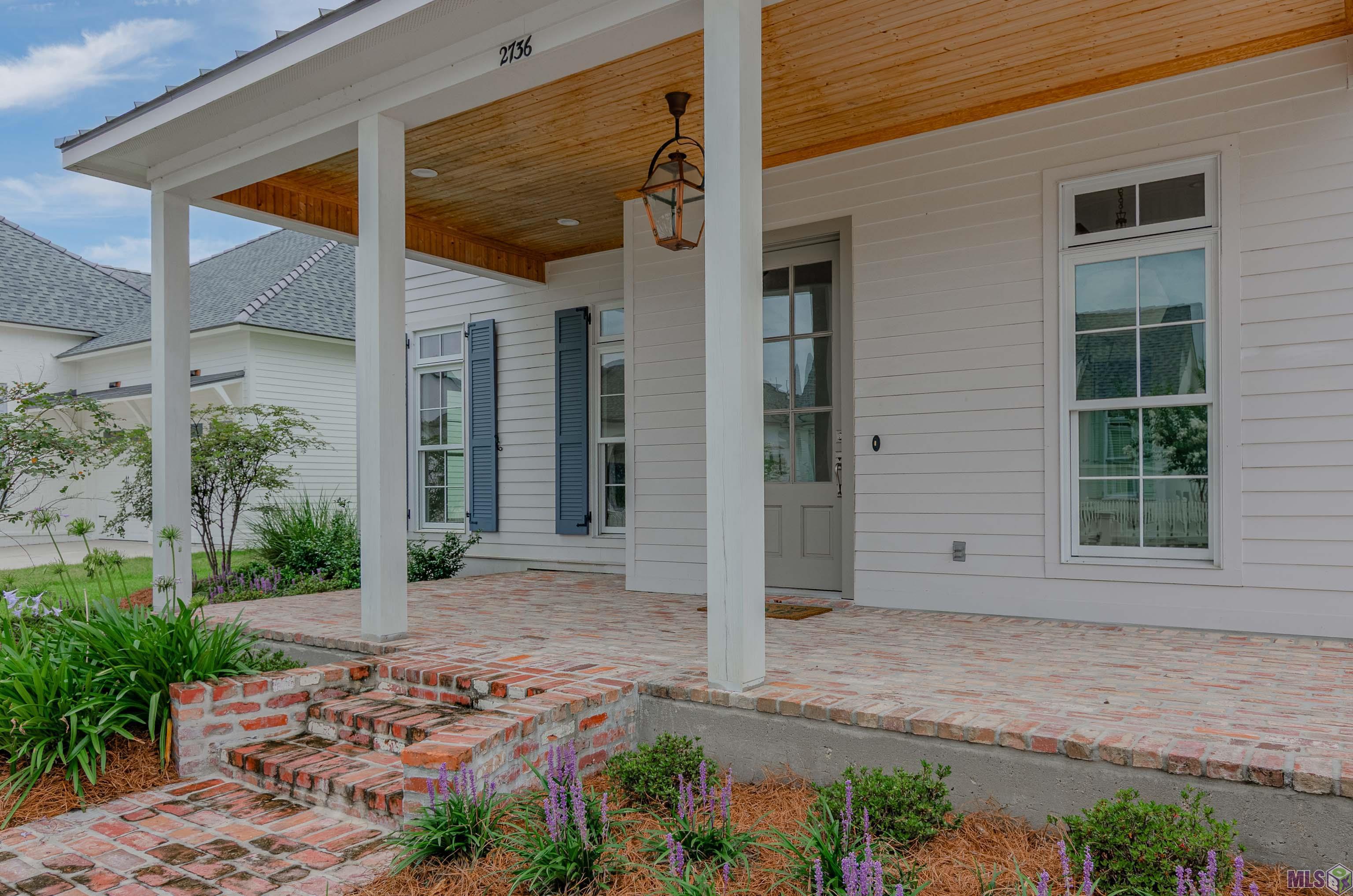 2736 POINTE-MARIE DR, Baton Rouge, LA 70820