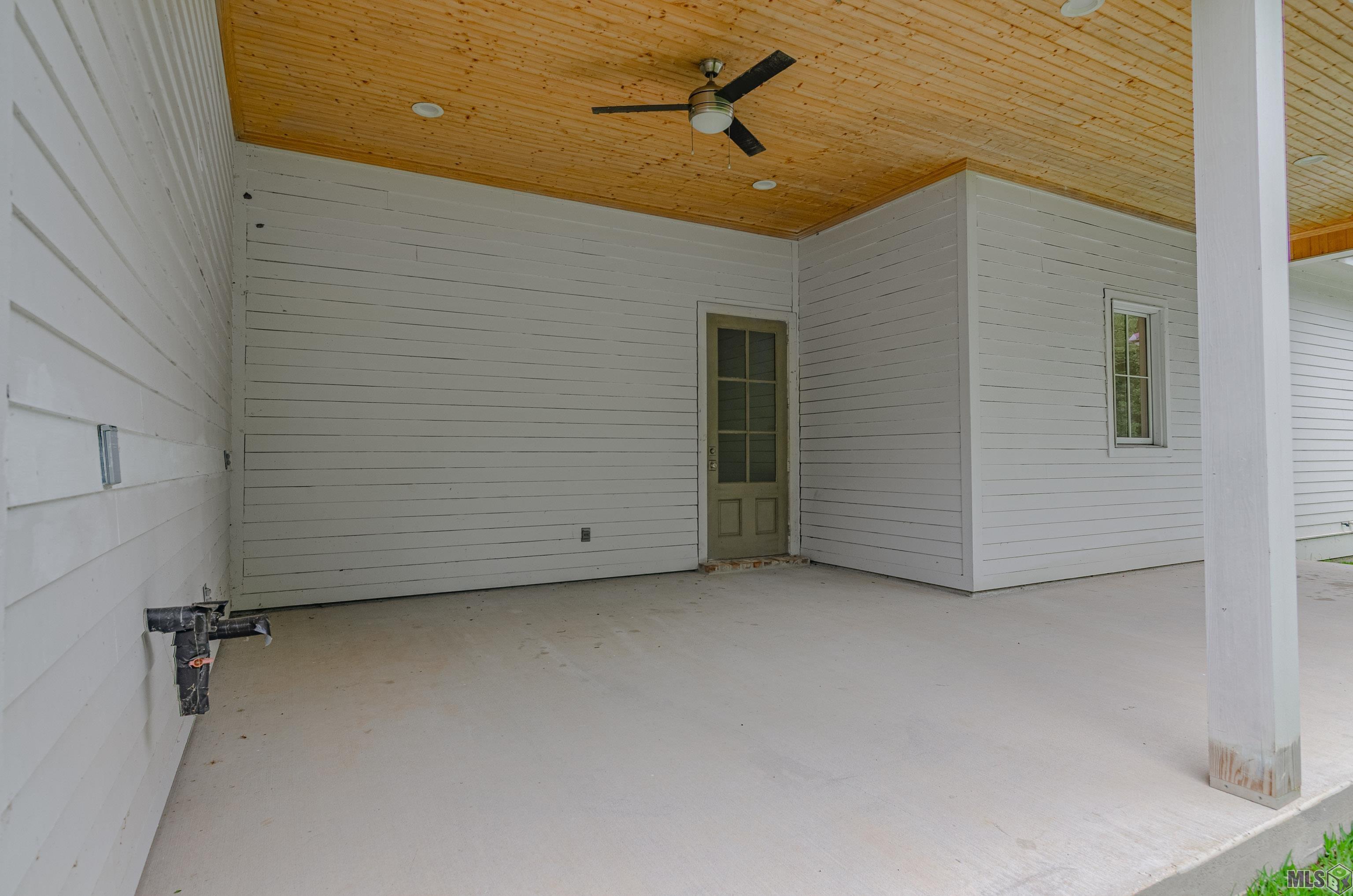 2736 POINTE-MARIE DR, Baton Rouge, LA 70820