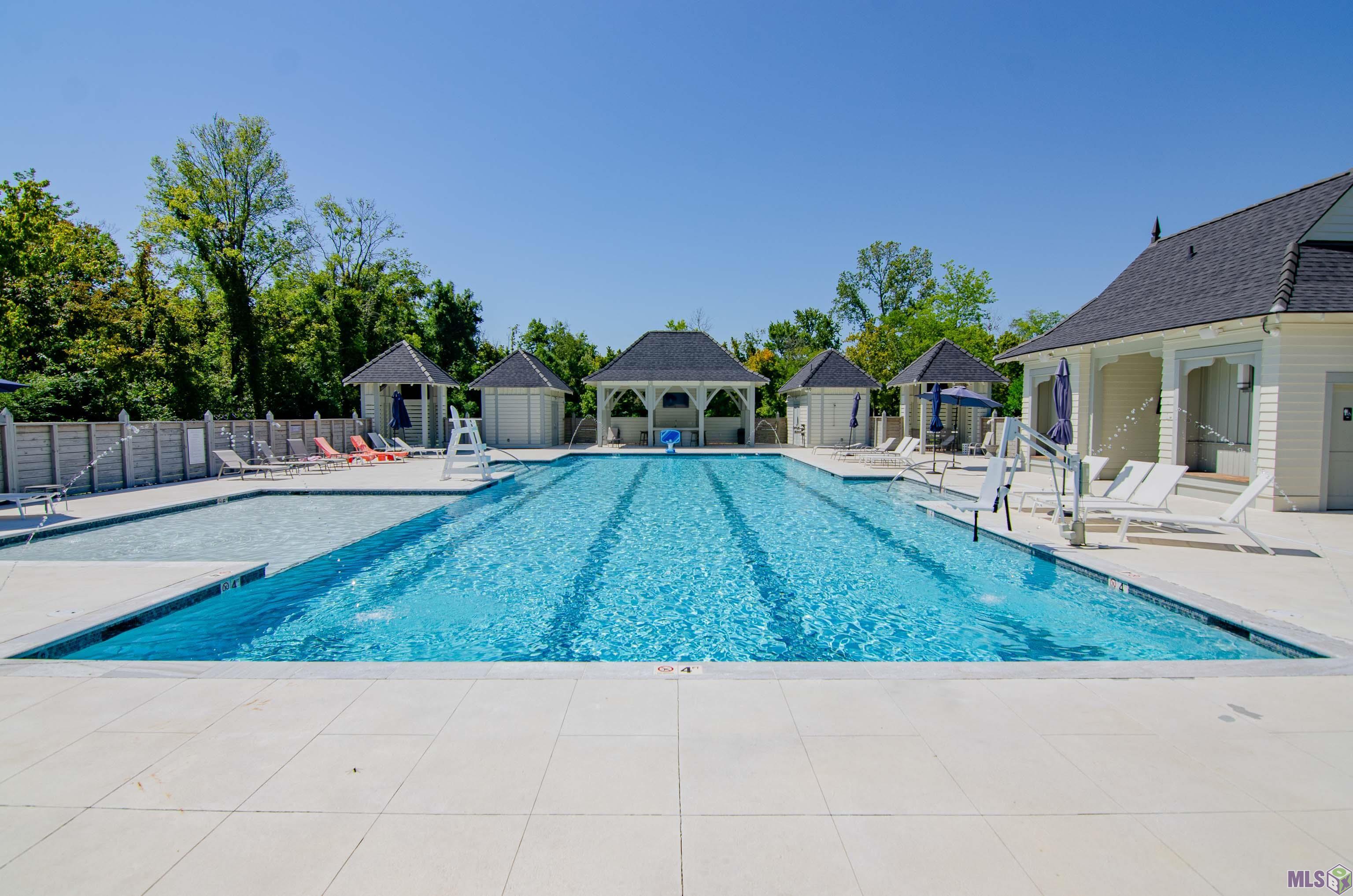 2736 POINTE-MARIE DR, Baton Rouge, LA 70820