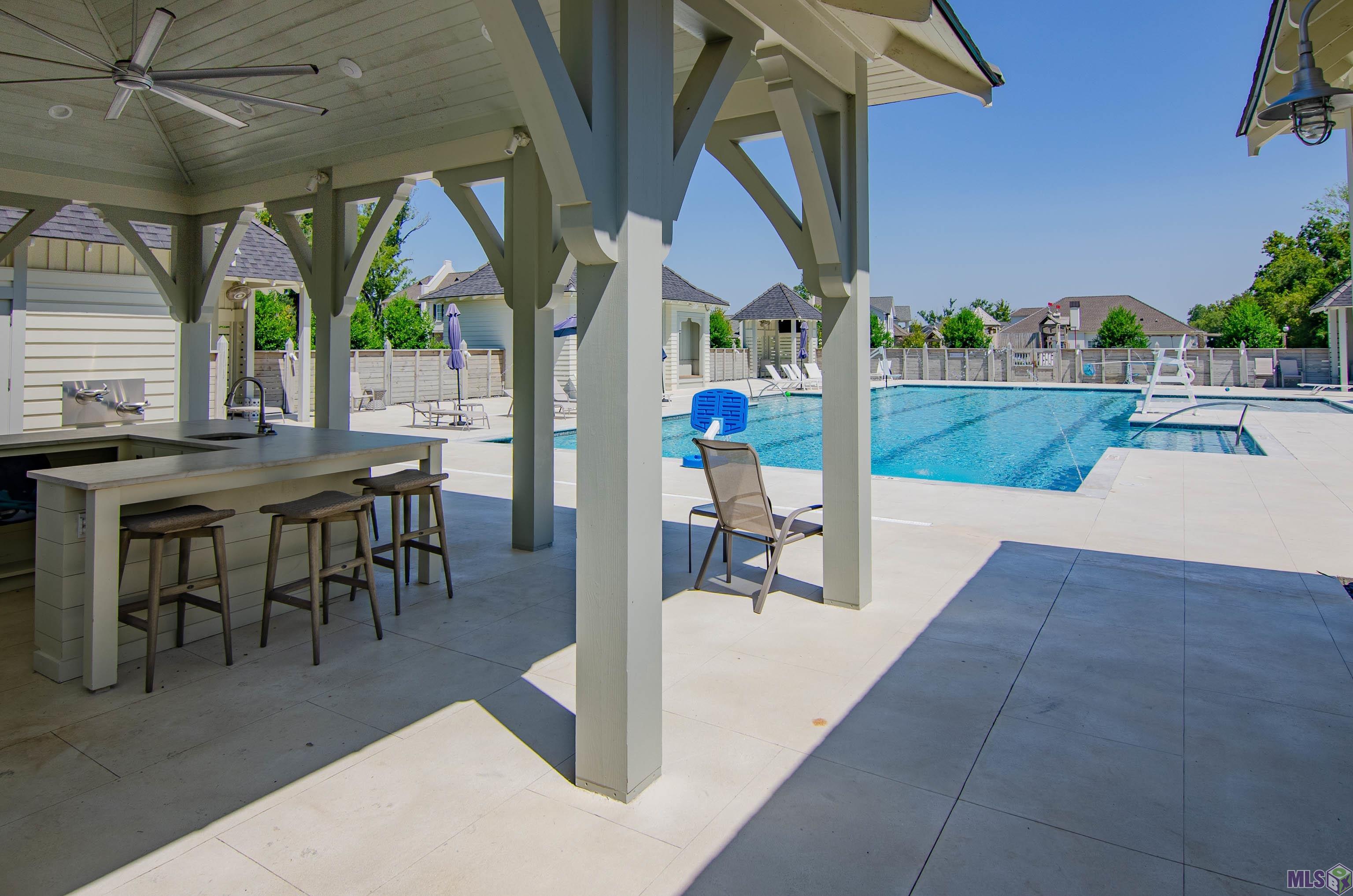 2736 POINTE-MARIE DR, Baton Rouge, LA 70820