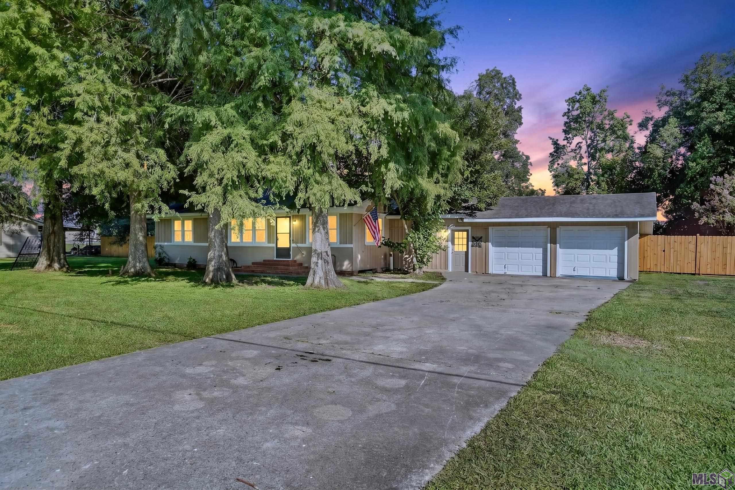 691 Plauche St, Morganza, LA 70759