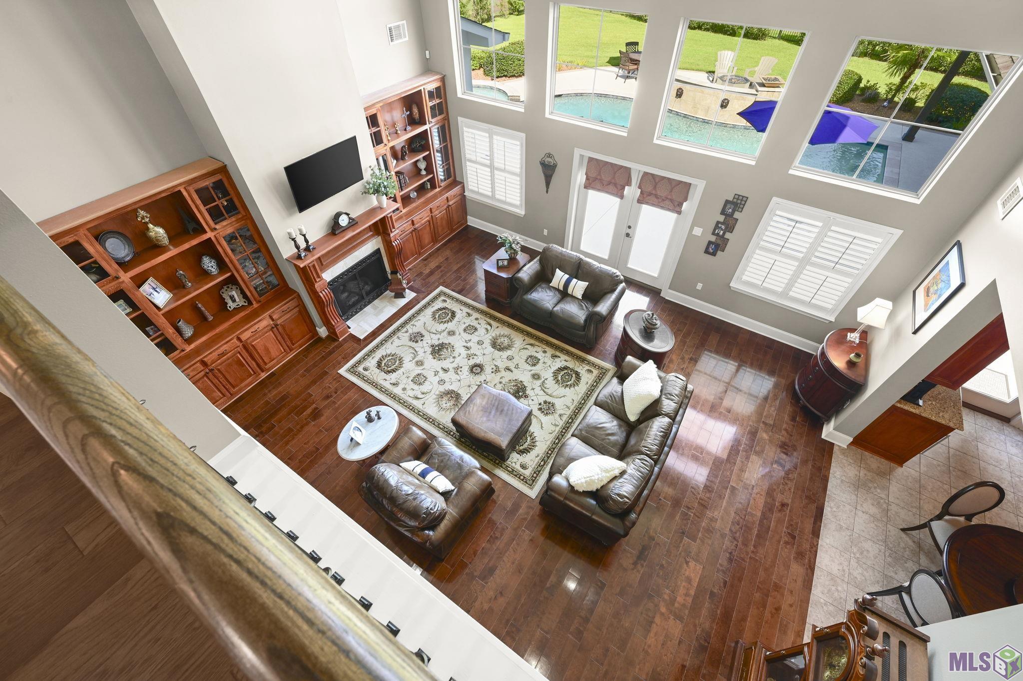 Photo 36