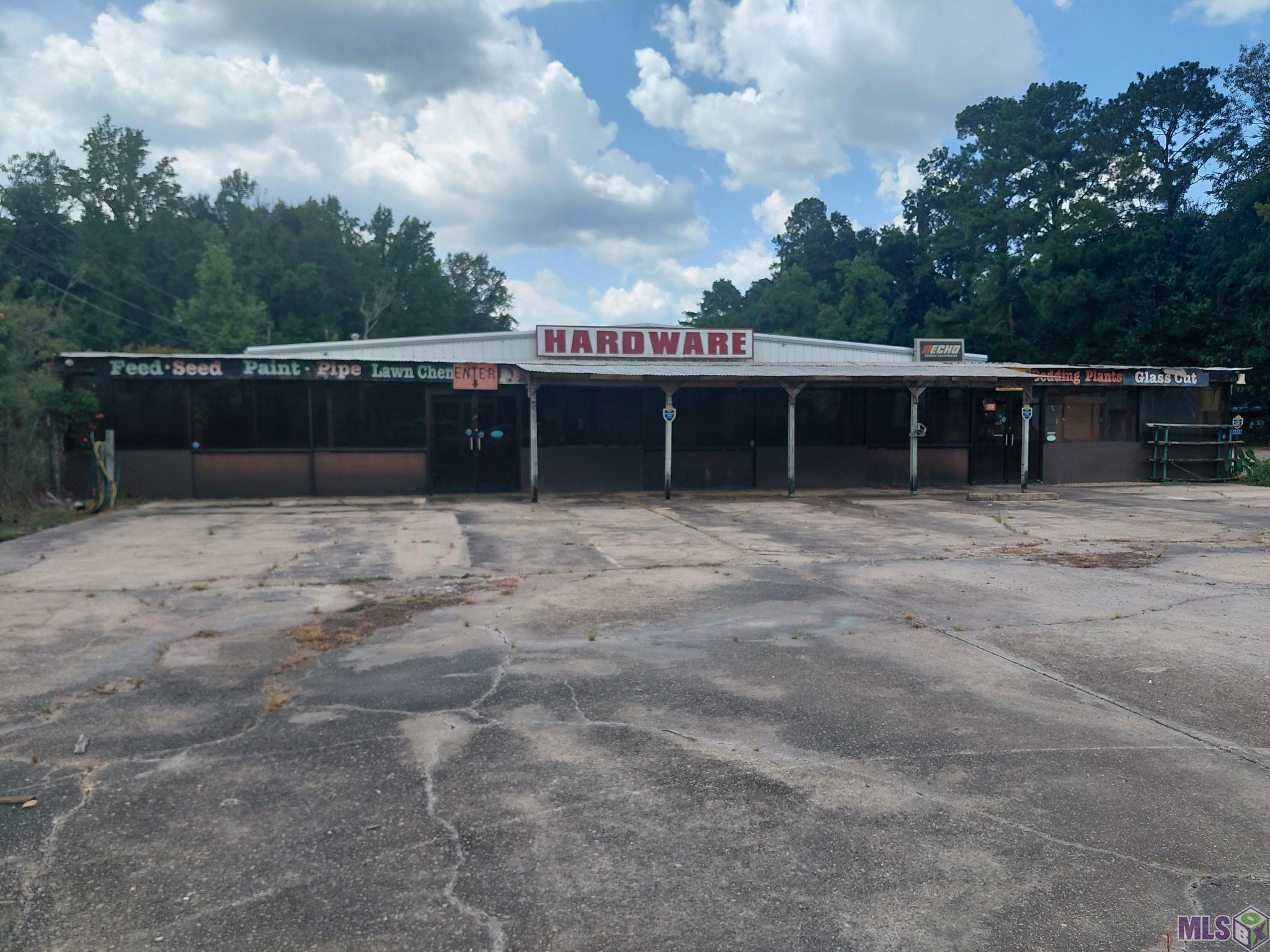10131 GREENWELL SPRINGS RD, Baton Rouge, LA 70814