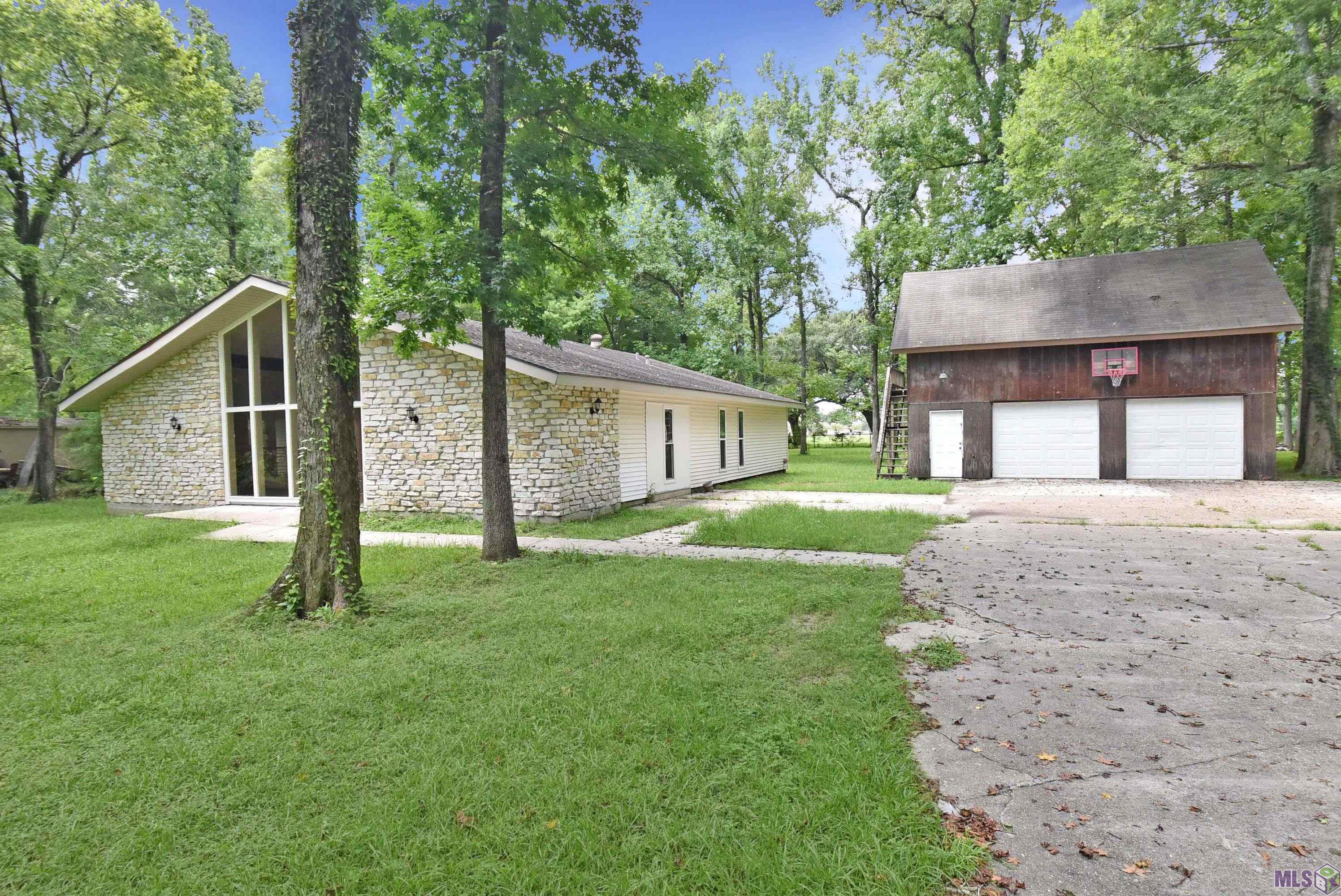 10560 SHADOWLAKE DR, Geismar, LA 70734