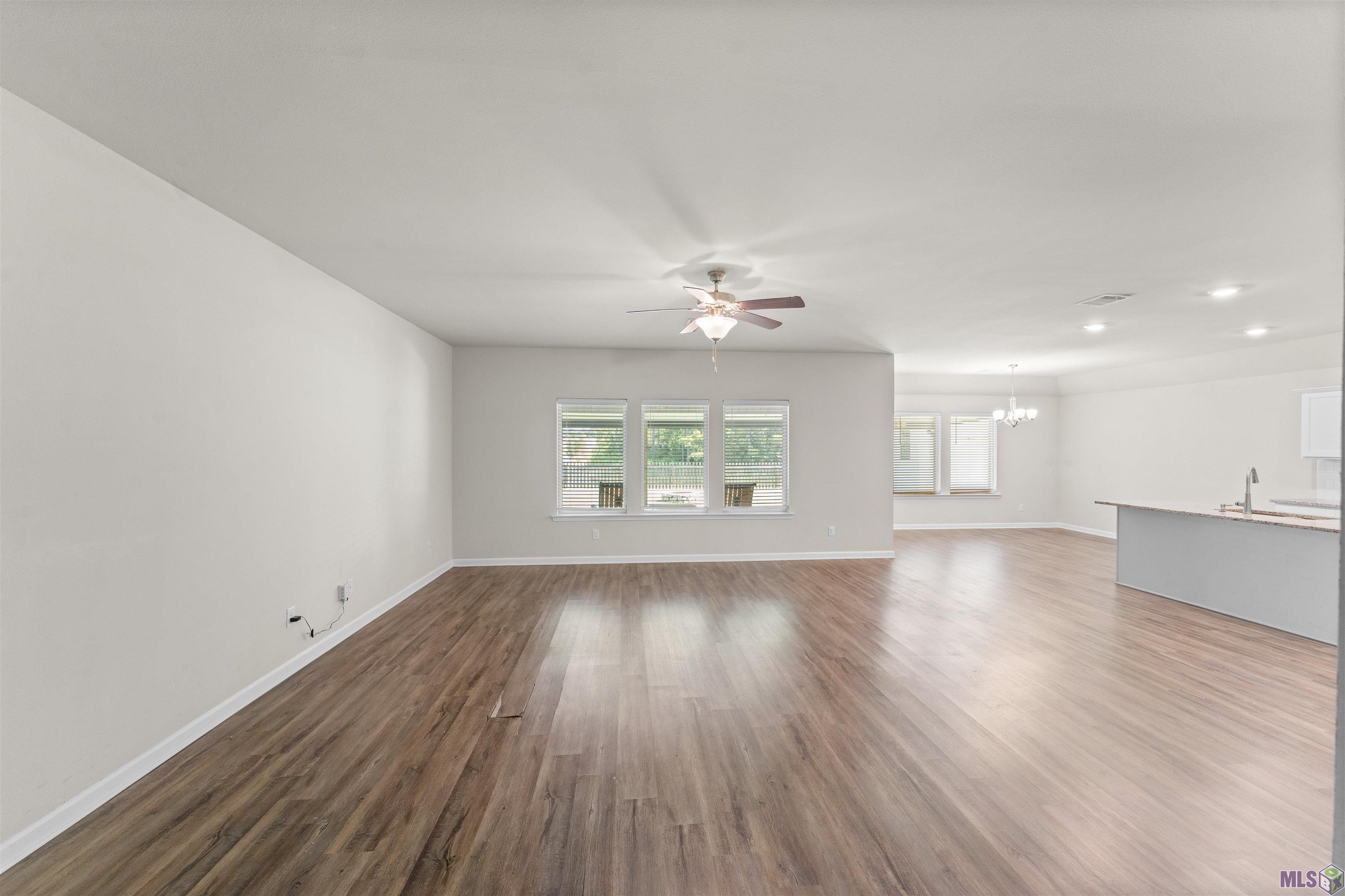 35605 VANDORA DR, Denham Springs, LA 70706