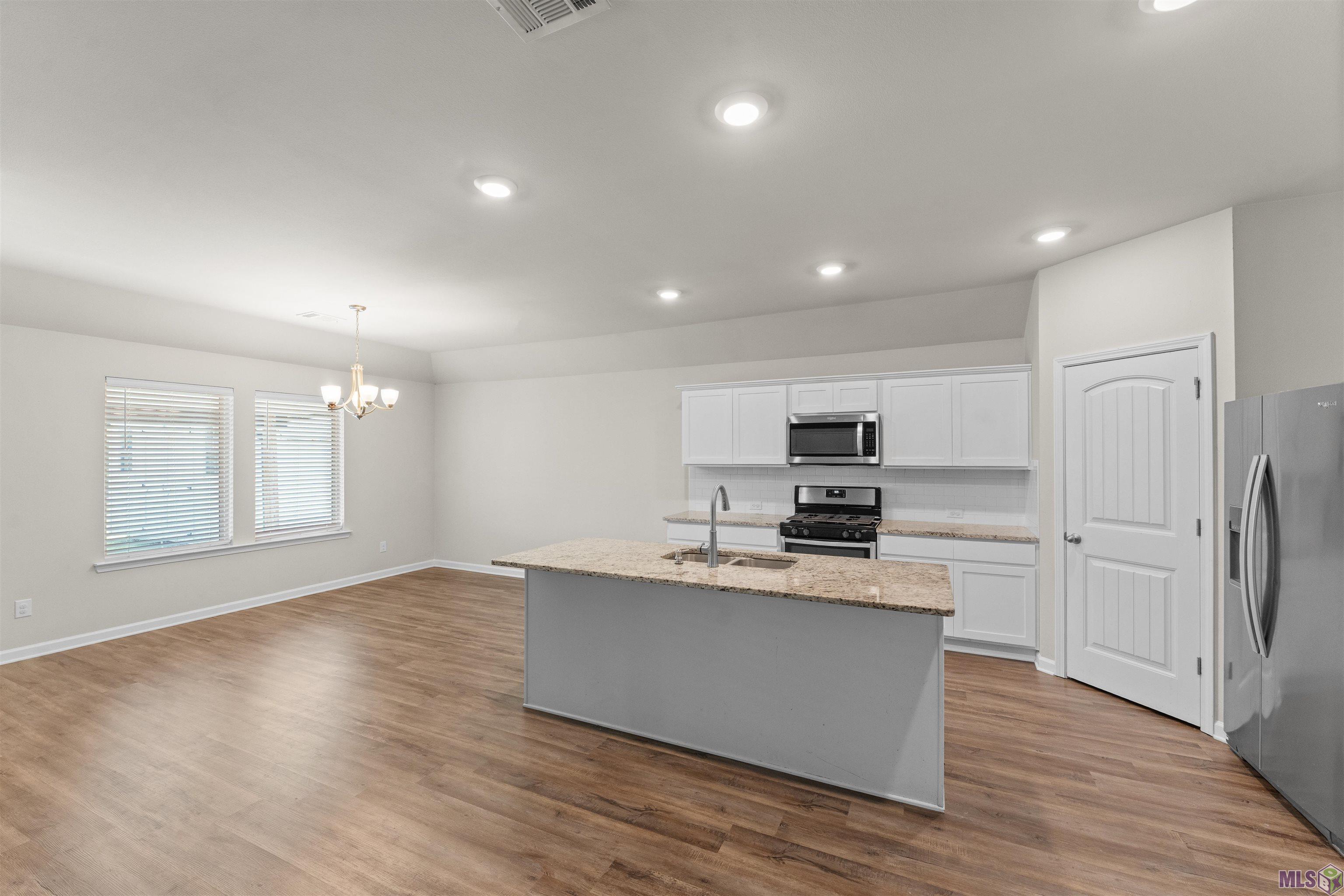 35605 VANDORA DR, Denham Springs, LA 70706
