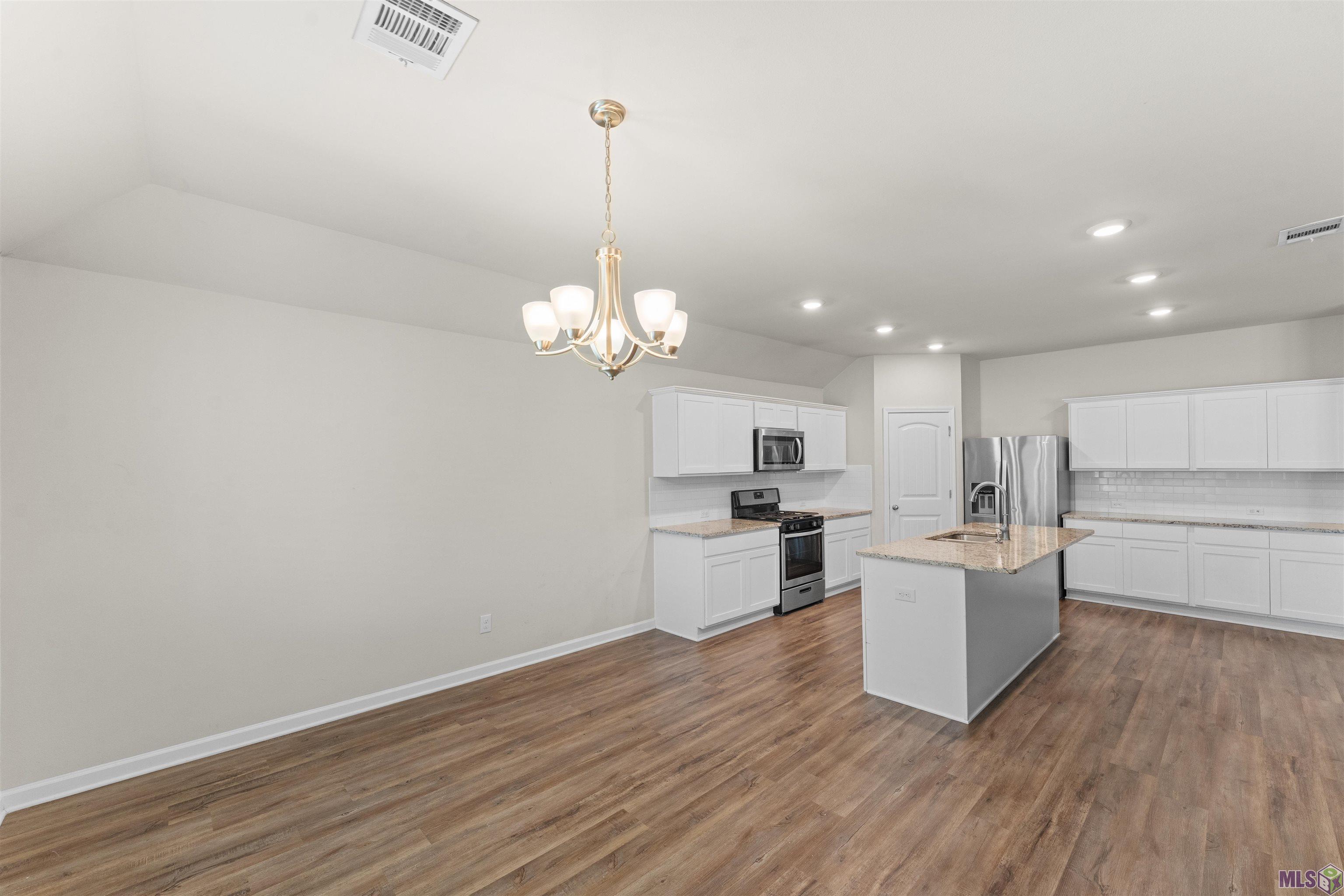 35605 VANDORA DR, Denham Springs, LA 70706
