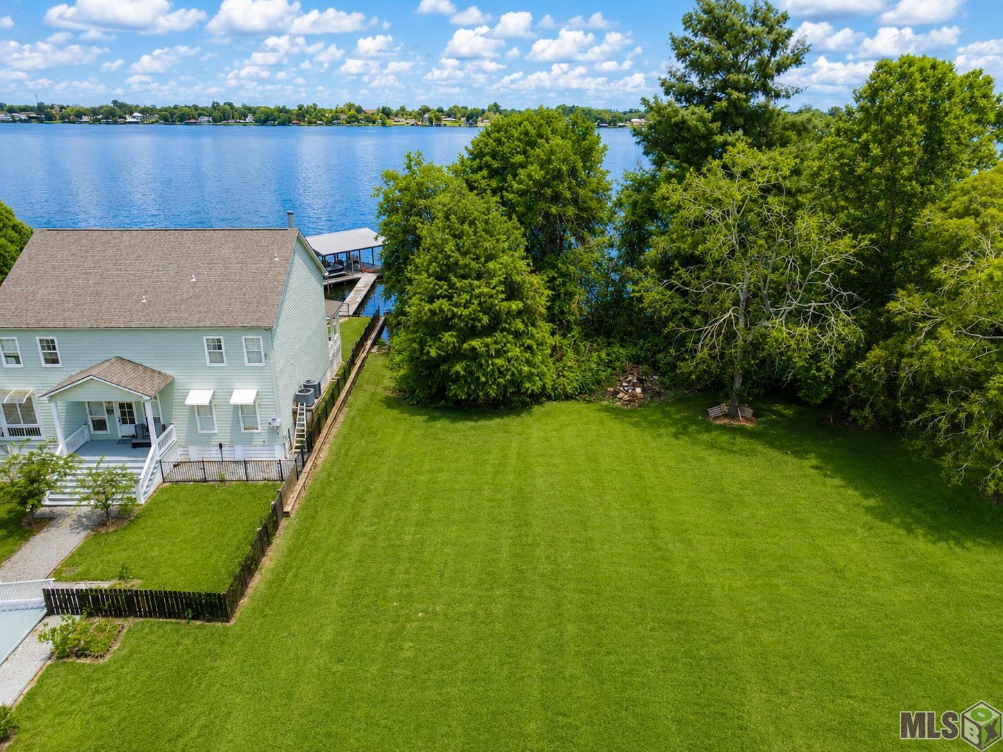 10655 ISLAND RD, Ventress, LA 70783