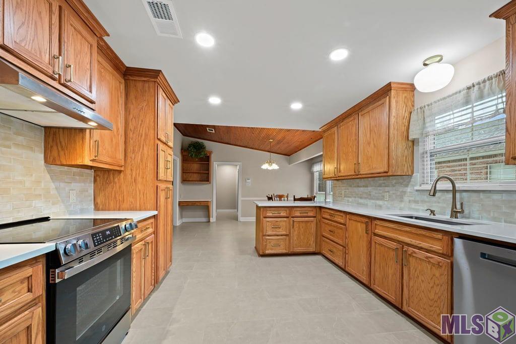 5471 STONES RIVER AVE, Baton Rouge, LA 70817